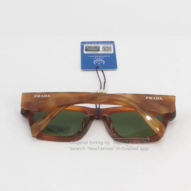 Prada Prada Square Framed Logo Sunglasses. Size ONE SIZE - 2 Thumbnail