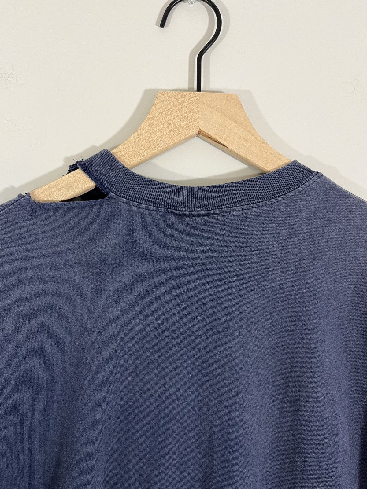 Vintage Thrashed Sun Faded Old Navy Logo Tee Size US M / EU 48-50 / 2 - 8 Thumbnail