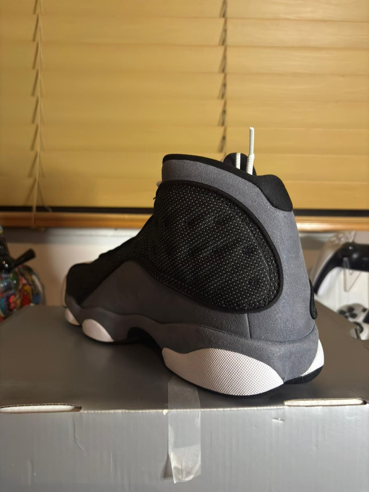 Jordan Brand Air Jordan 13 Retro ‘Black Flint’ Size US 11 / EU 44 - 3 Thumbnail