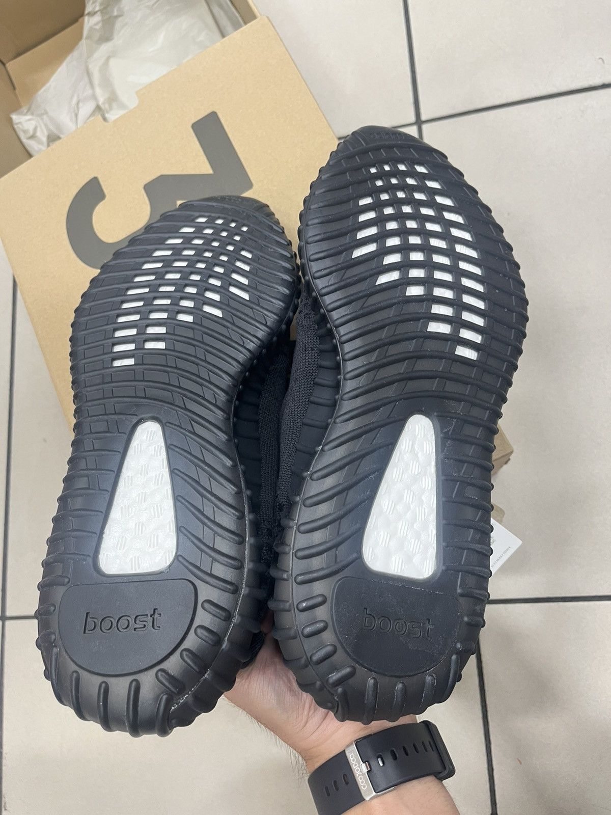 Yeezy Yeezy Boost 350 V2 Size US 9 / EU 42 - 3 Thumbnail