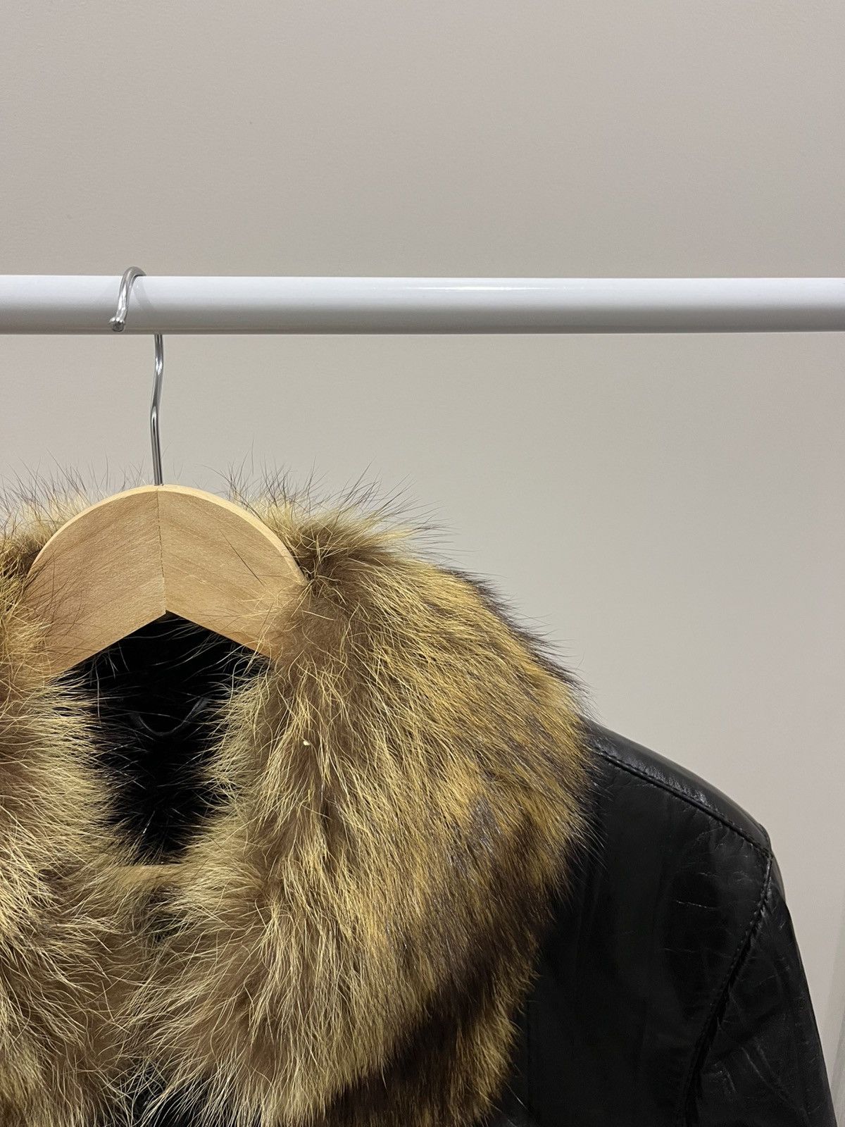 Leather Crazy Rick Owens Style Cropped Leather Jacket Fur Hood Size US L / EU 52-54 / 3 - 4 Thumbnail