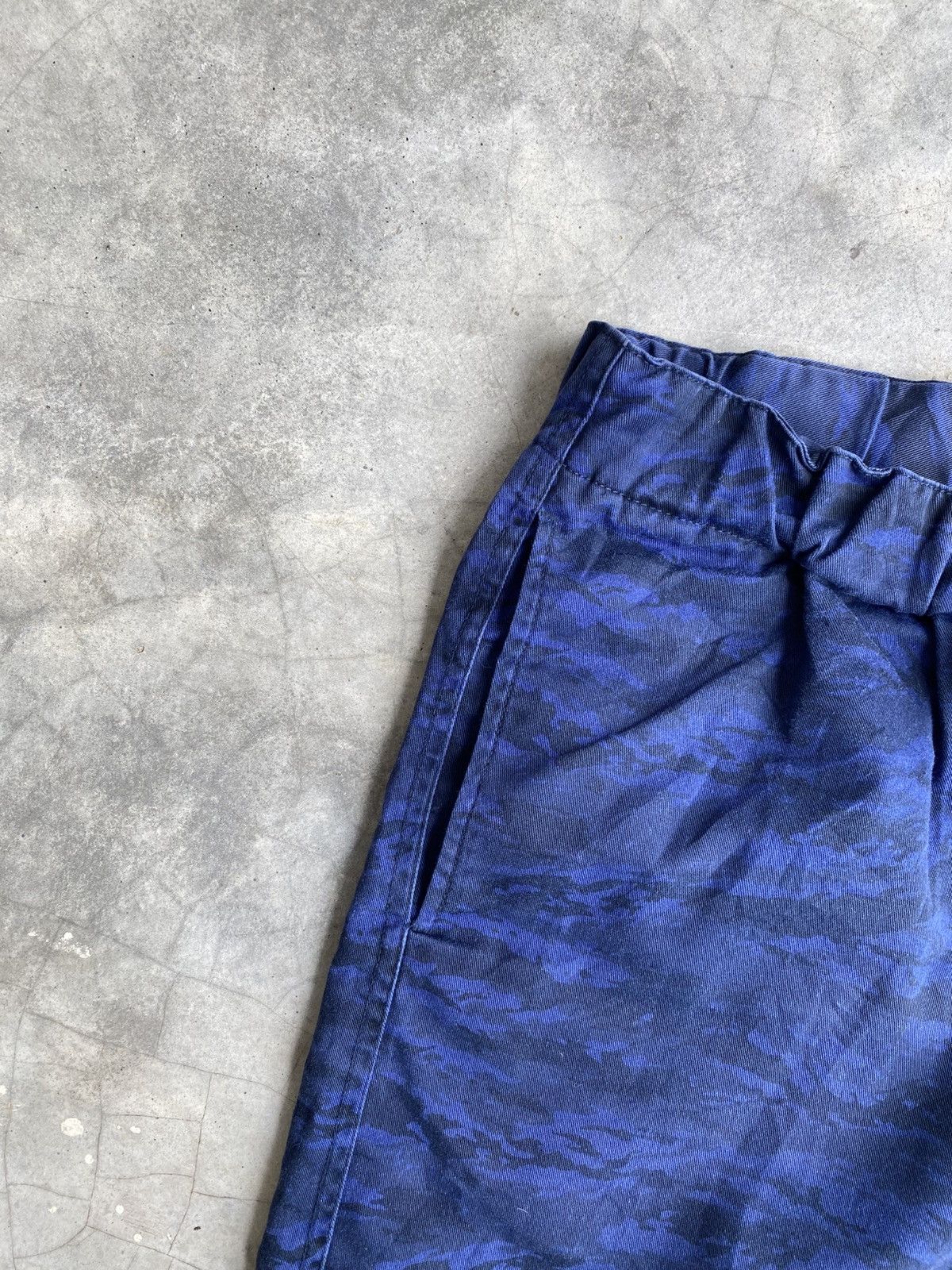GU GU tiger striped blue shorts Size US 33 - 4 Thumbnail