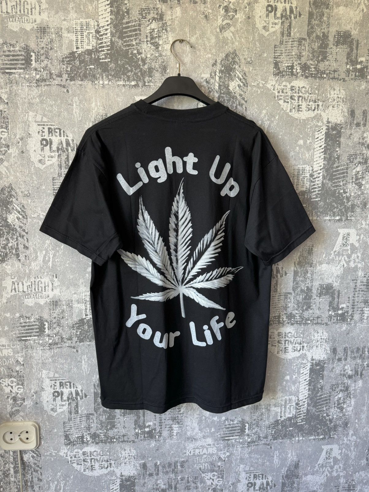 Band Tees Marihuana Drugs Vintage T-Shirt Size US L / EU 52-54 / 3 - 3 Thumbnail
