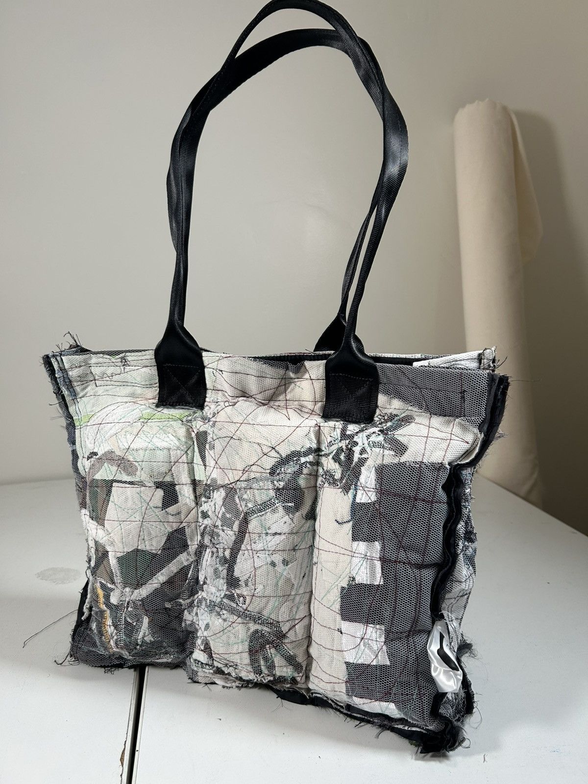 Handmade The Decay tote by NOMIJOON Size ONE SIZE - 1 Thumbnail