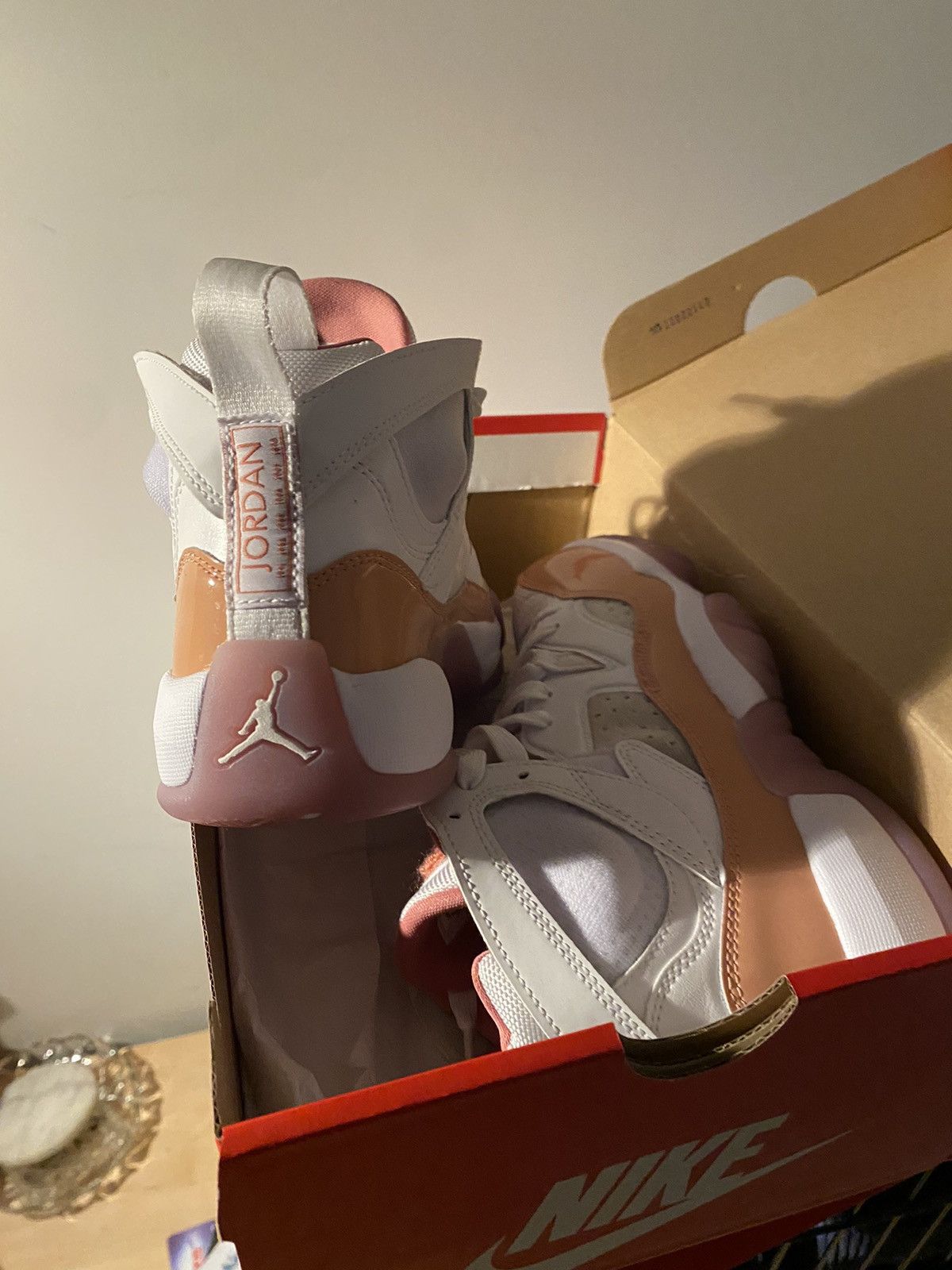 Jordan Brand × Nike Size 7 Y worn once (Like New) 3 Rings Jordans Size US 7 / IT 37 - 5 Thumbnail