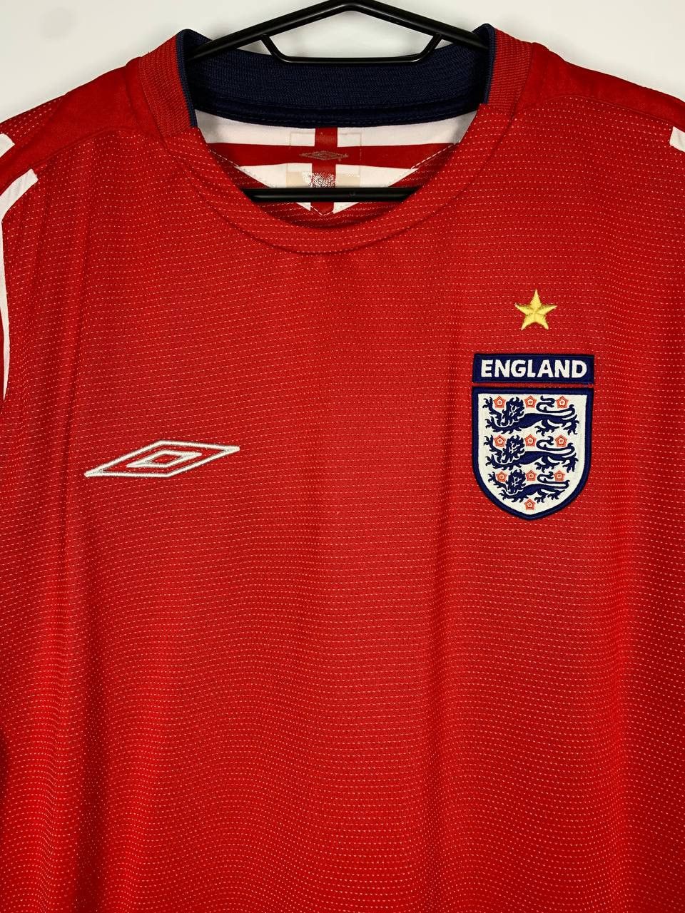 Umbro England Away Football Shirt 2006 Umbro Red Jersey Size US L / EU 52-54 / 3 - 2 Thumbnail