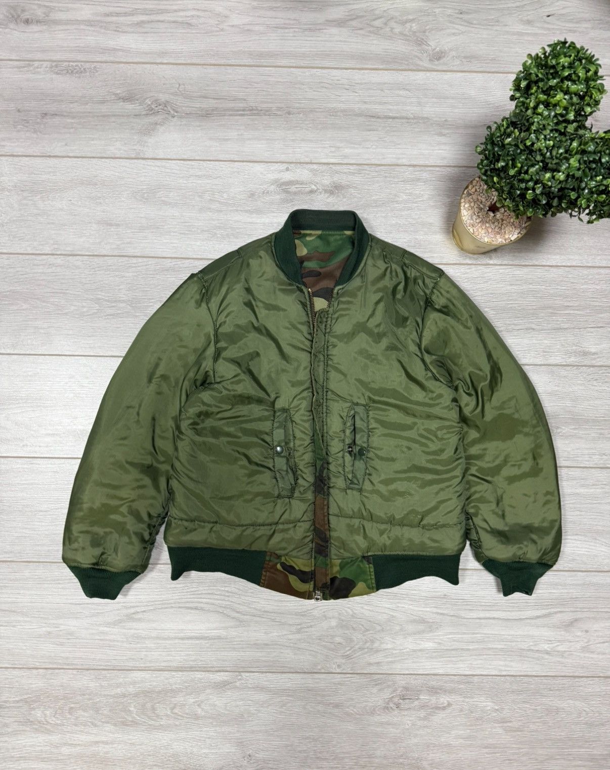 Vintage MA-1 camo flyers man vintage bomber jacket military Size US L / EU 52-54 / 3 - 2 Thumbnail