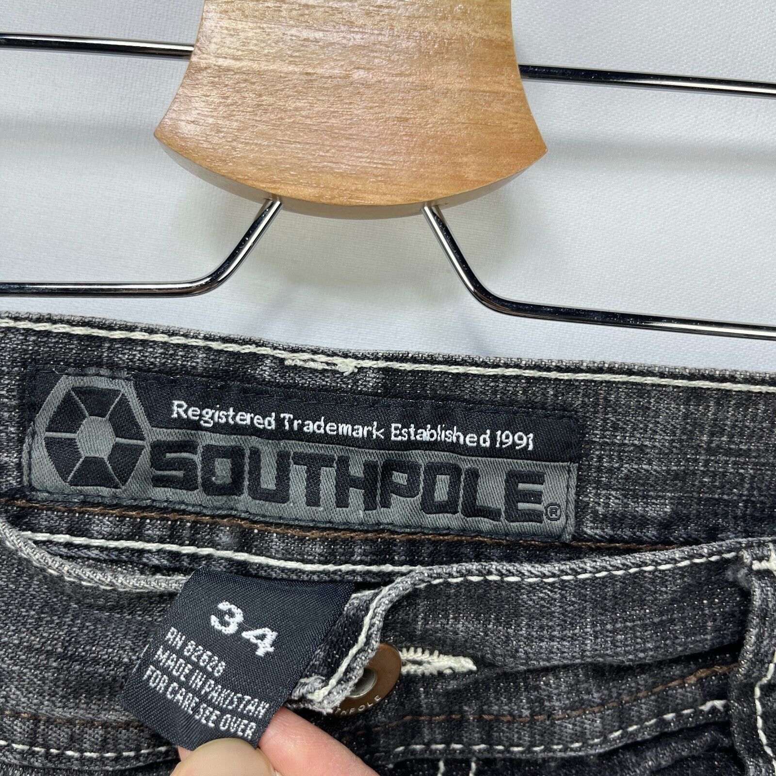 Southpole × Vintage Vintage Y2K South Pole Black Faded Baggy Denim Shorts 34 Size US 34 / EU 50 - 3 Thumbnail