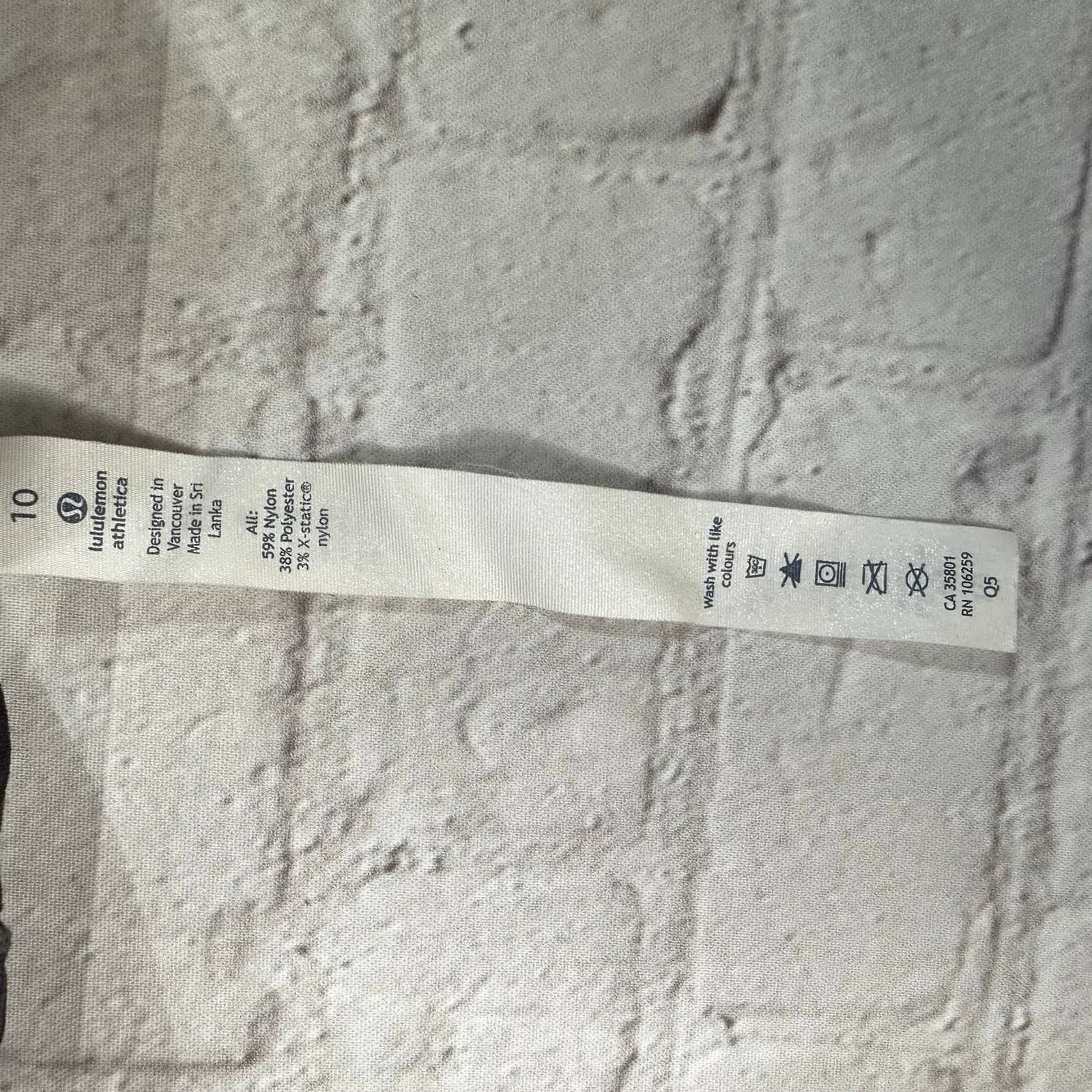 Lululemon Lululemon tee size 10 Size M / US 6-8 / IT 42-44 - 8 Thumbnail