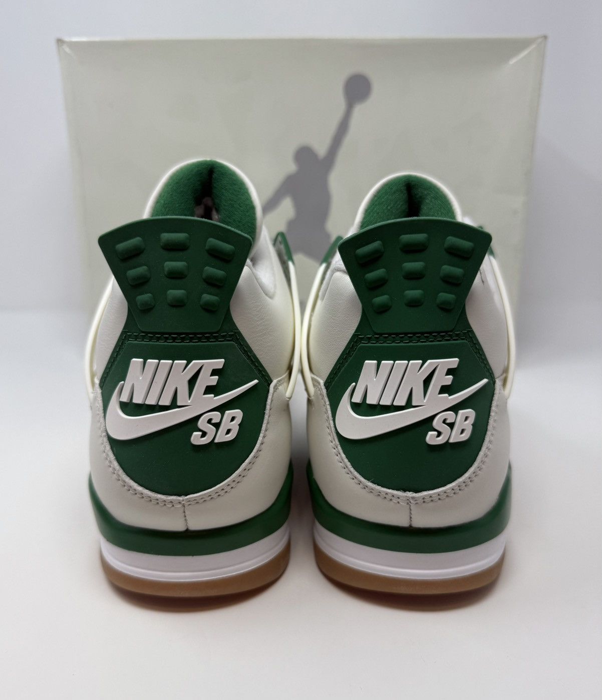 Jordan Brand Jordan 4 Retro SB Pine Green Size US 9 / EU 42 - 5 Thumbnail