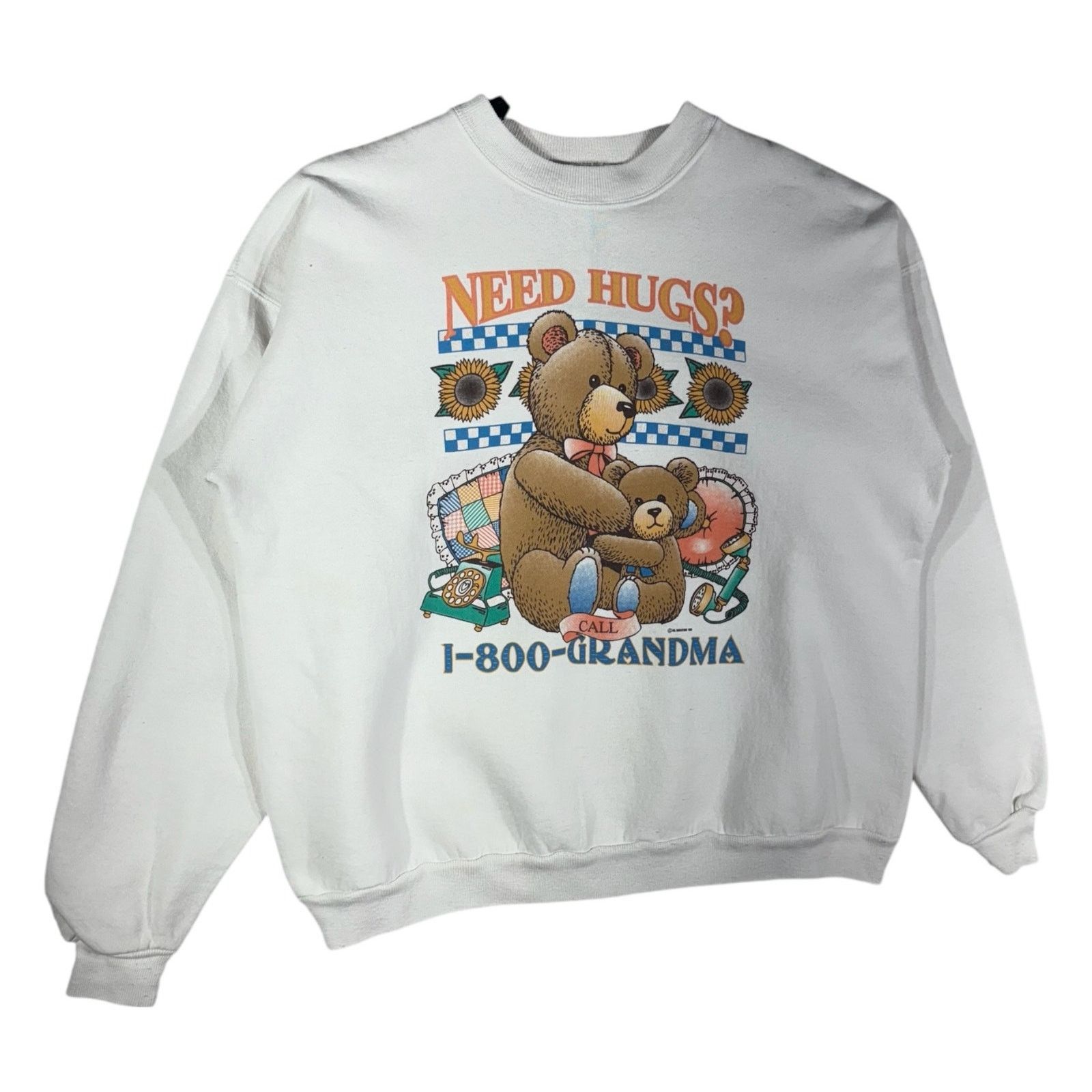 Vintage Vintage "Need A Hug? Call 1-800 Grandma" Crewneck XL Size US XL / EU 56 / 4 - 4 Thumbnail