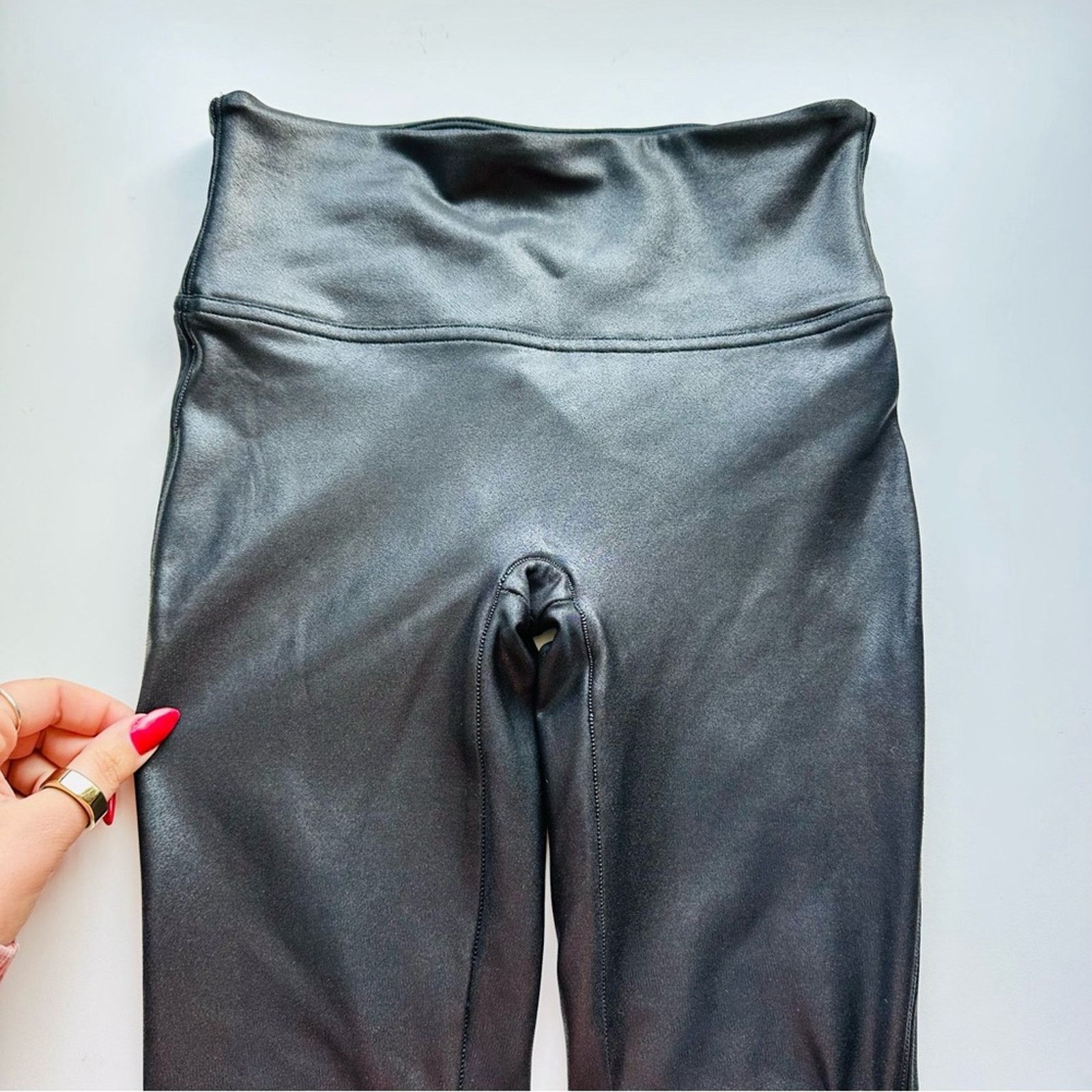 Spanx SPANX Leather Black High Stretch Pants Yoga Leggings Tights Size 28" / US 6 / IT 42 - 4 Thumbnail
