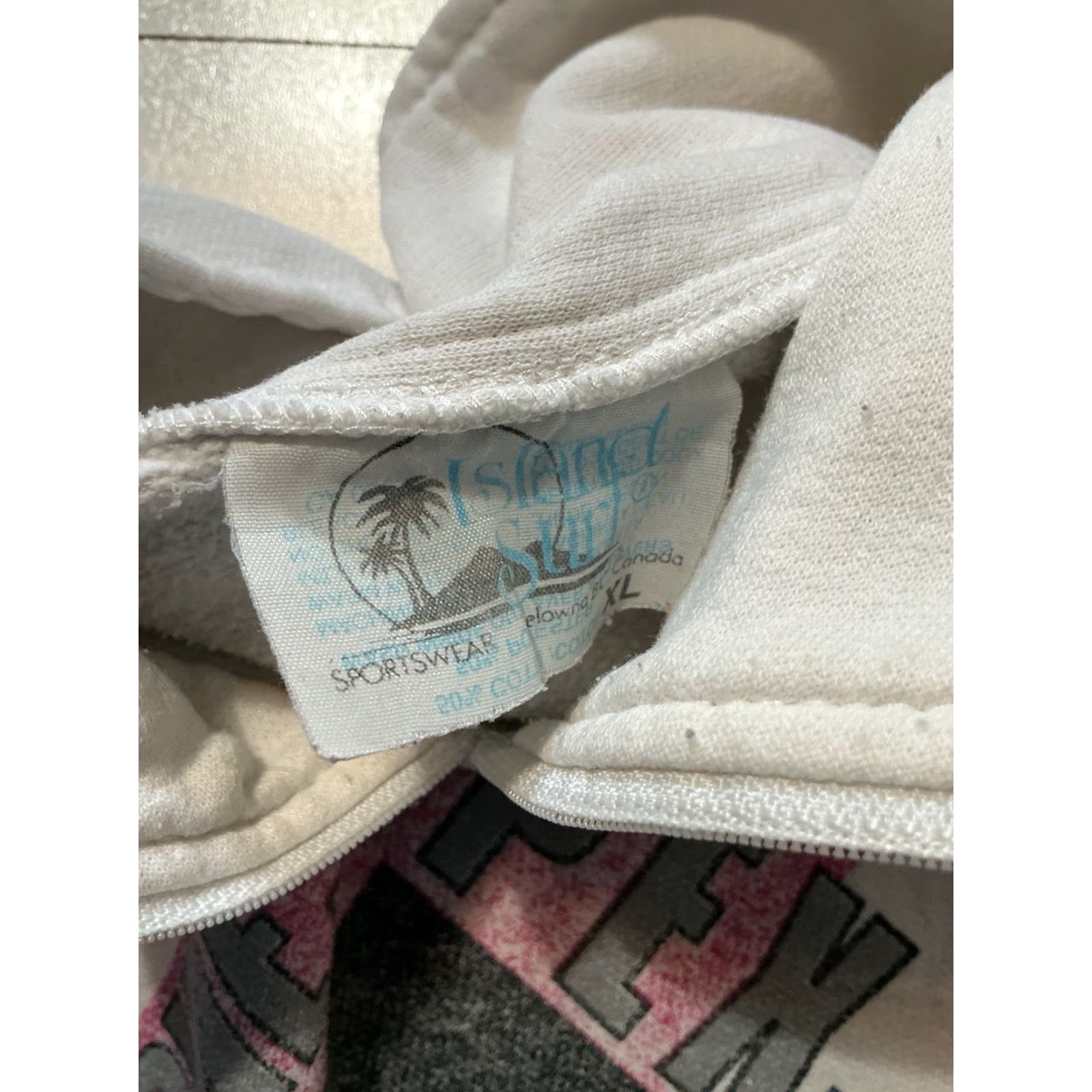 Vintage VINTAGE Island Surf Sweatshirt 90s Mountain Pullover XL White Men Size US XL / EU 56 / 4 - 5 Thumbnail