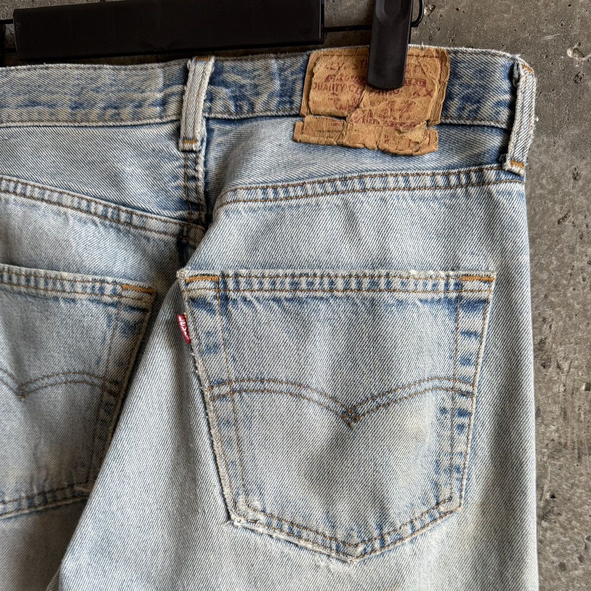 Levi's Vintage Levis Light Wash Thrashed Repair Denim Size US 29 - 4 Thumbnail