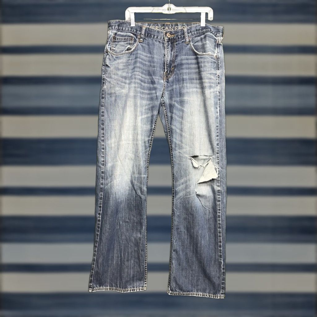 American Eagle Outfitters American Eagle Jeans Mens 36x34 Low-rise Boot Cut Medium Wash Denim Casual Size US 36 / EU 52 - 1 Thumbnail