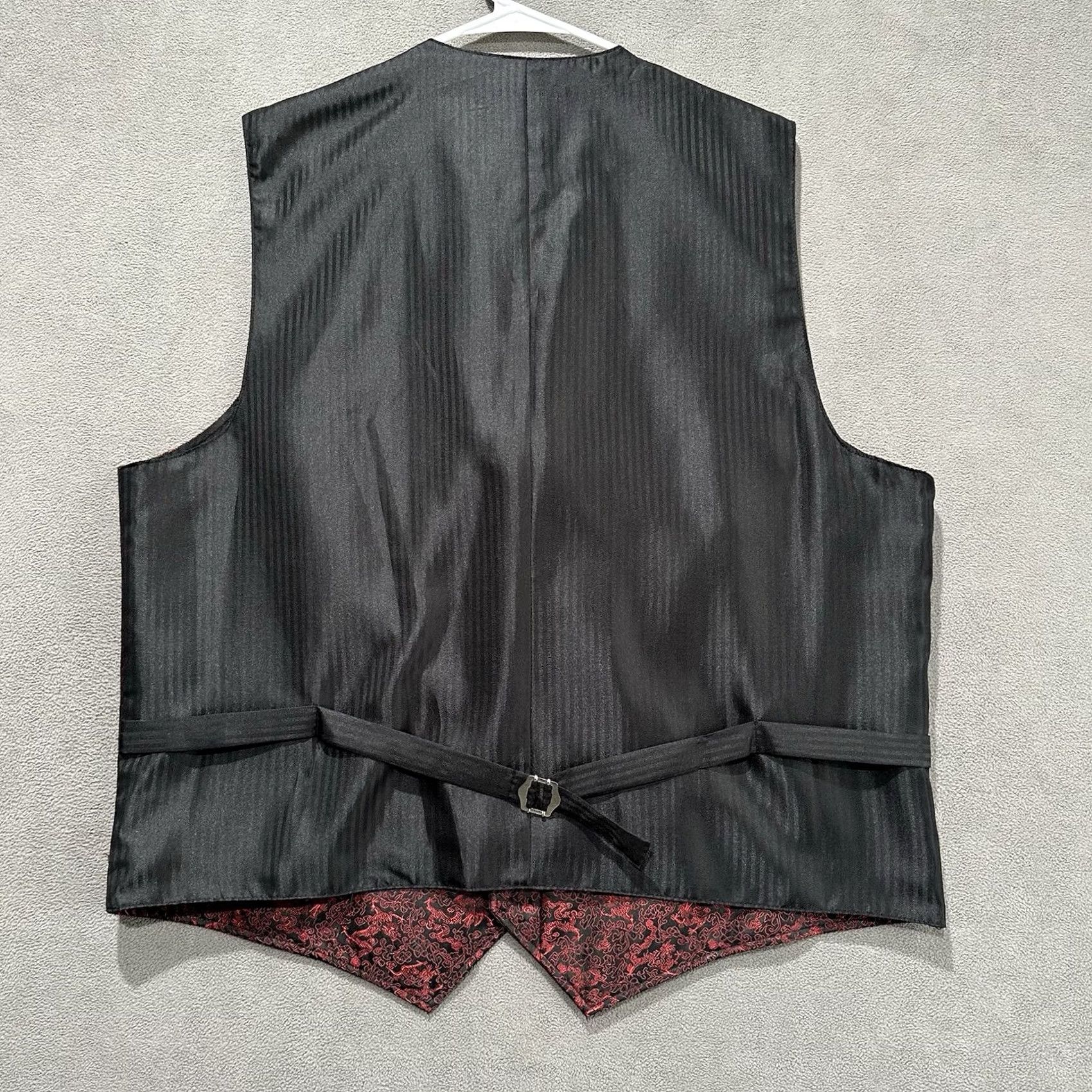Scully Scully Vest Mens XLT Black Red Dragon AOP Button Formal Rangewear Buckle Vest Size US XL / EU 56 / 4 - 2 Thumbnail