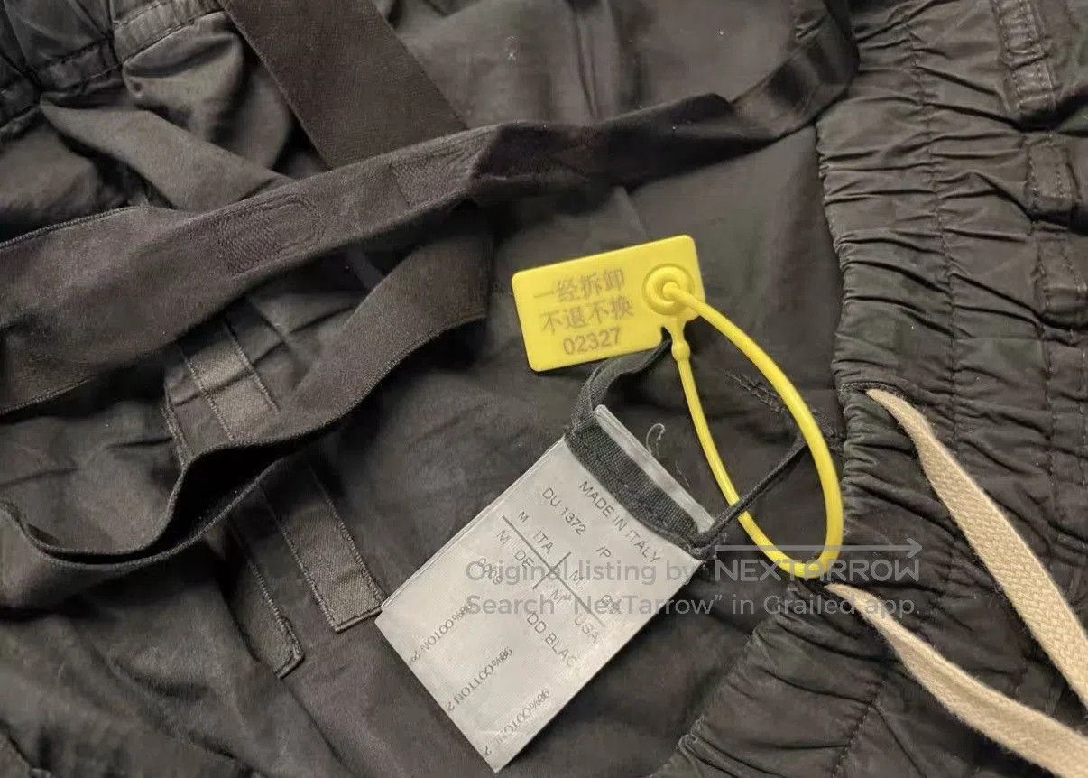 Rick Owens Black Layered Cargo Shorts with Drawstring. Size US 34 / EU 50 - 6 Thumbnail