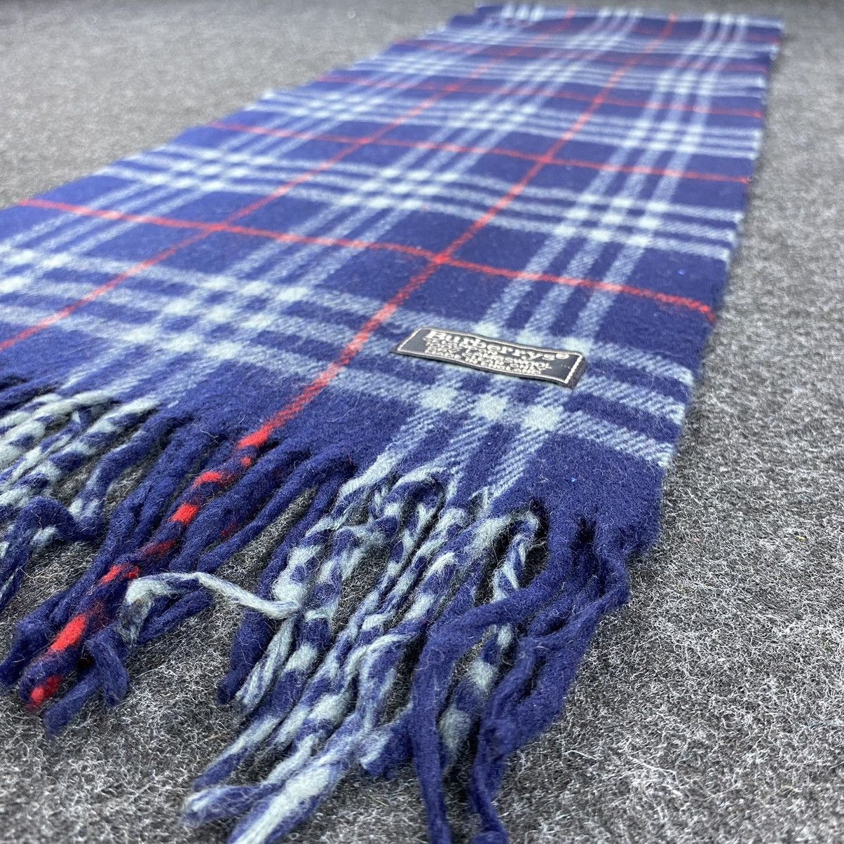 Burberry × Vintage Burberrys Scarf # D232 # Muffler # Neckwear Size ONE SIZE - 4 Thumbnail