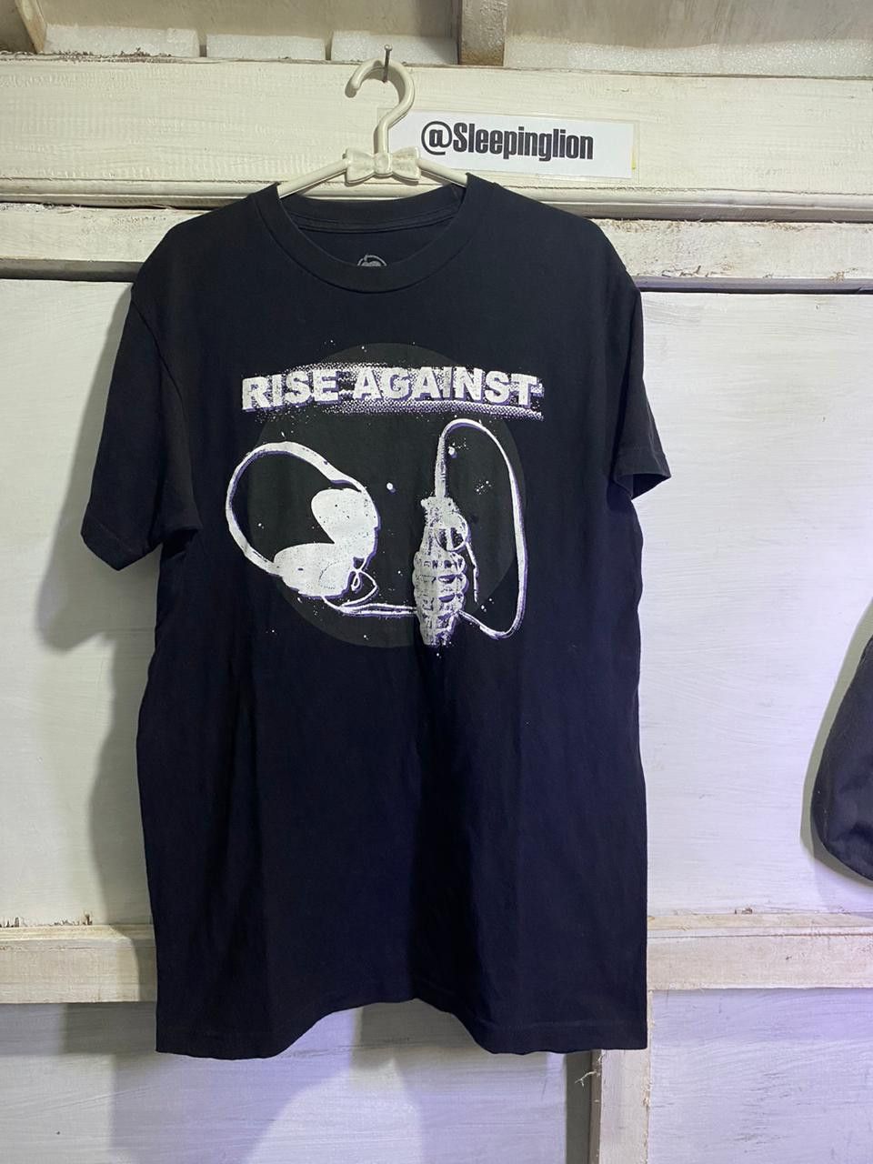 Band Tees × Vintage Rise against - This is noise Size US L / EU 52-54 / 3 - 1 Thumbnail