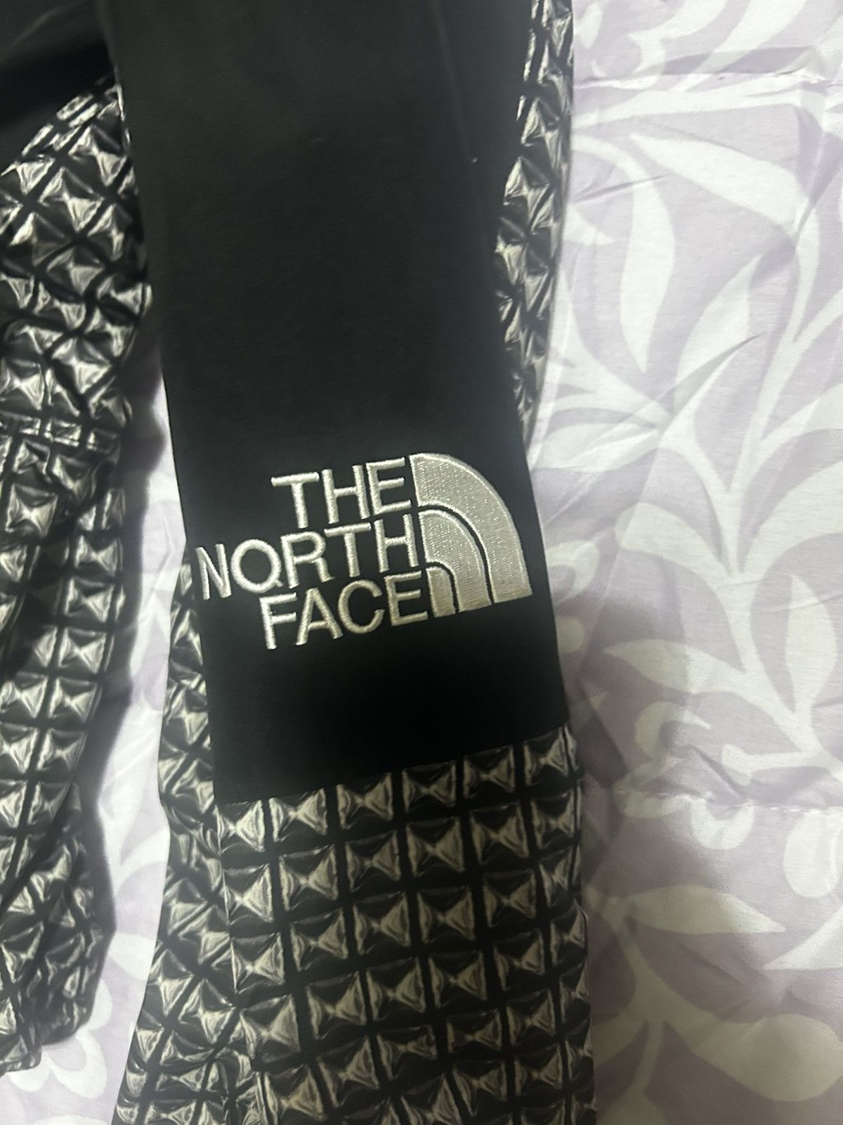 Supreme × The North Face Supreme / The North Face Studded Mountain Light Jacket Size US M / EU 48-50 / 2 - 2 Thumbnail