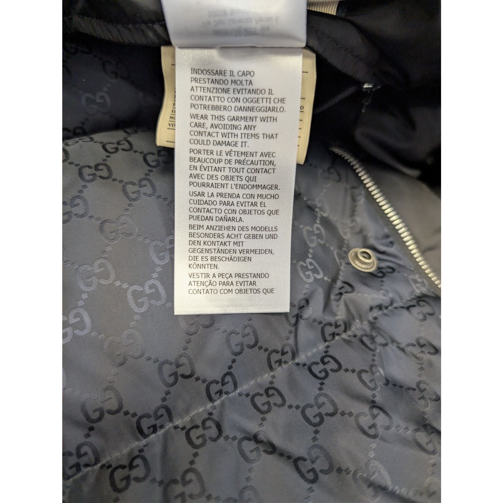 Gucci o1rshd1 Light Parachute GG Jacquard Nylon Padded Coat Jacket Size US M / EU 48-50 / 2 - 19 Thumbnail
