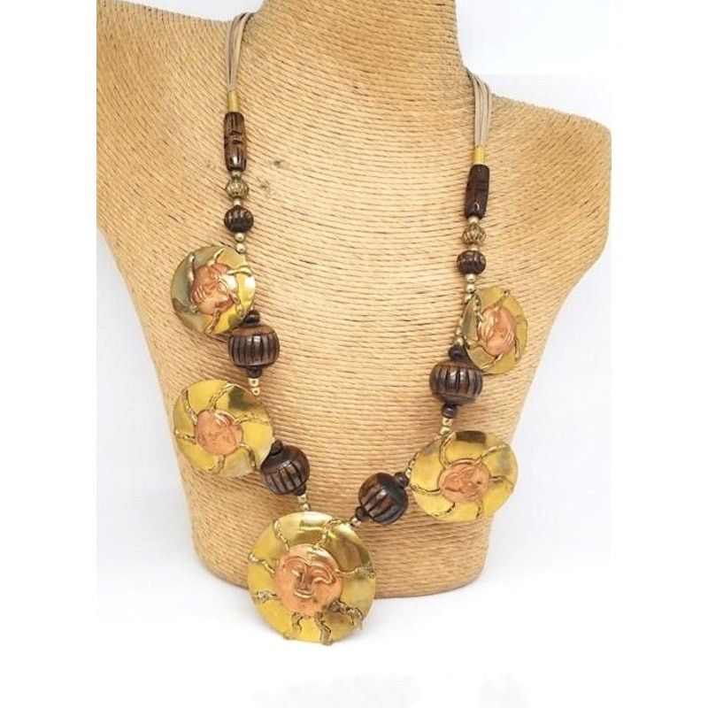 Vintage Artisan Contrast Brass Sun Disc Wood Bead Welded Necklace Size ONE SIZE - 1 Thumbnail