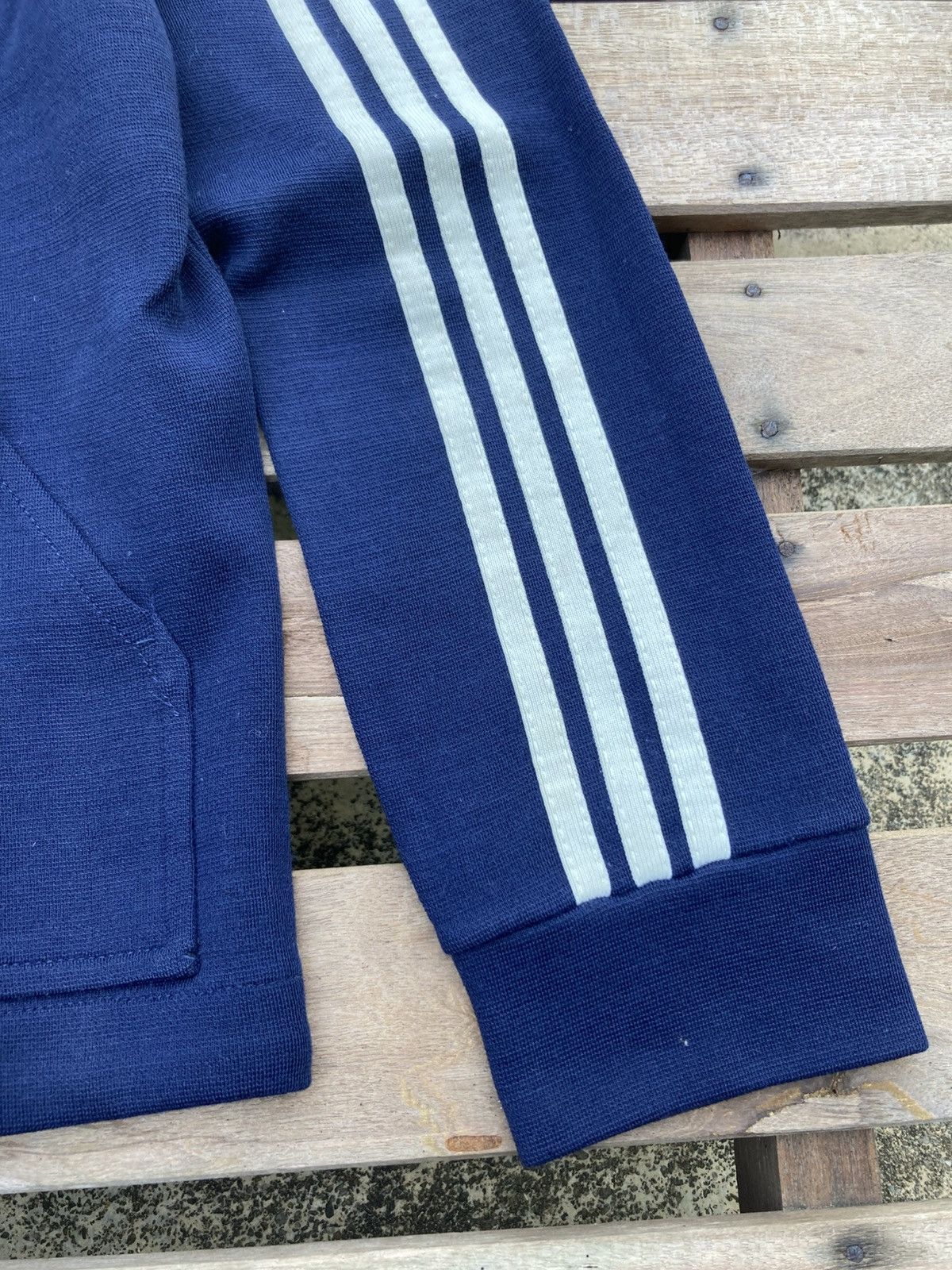 Vintage Vintage 1970s Adidas Schwann Track Top Dark Blue Jackets Size US XS / EU 42 / 0 - 7 Thumbnail