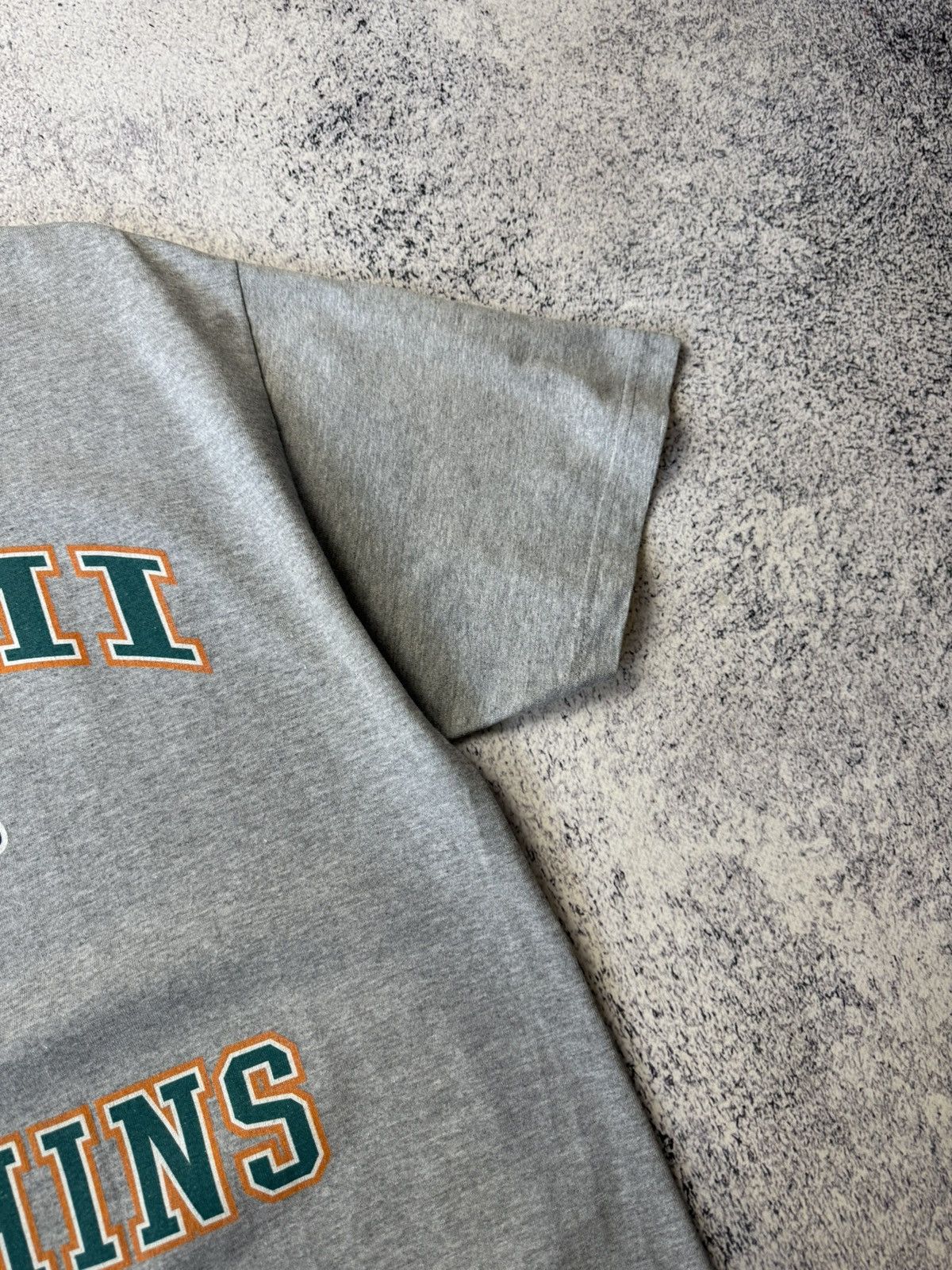 NFL Vintage 90s Starter Miami Dolphins Large Made In USA TShirt Size US L / EU 52-54 / 3 - 9 Thumbnail