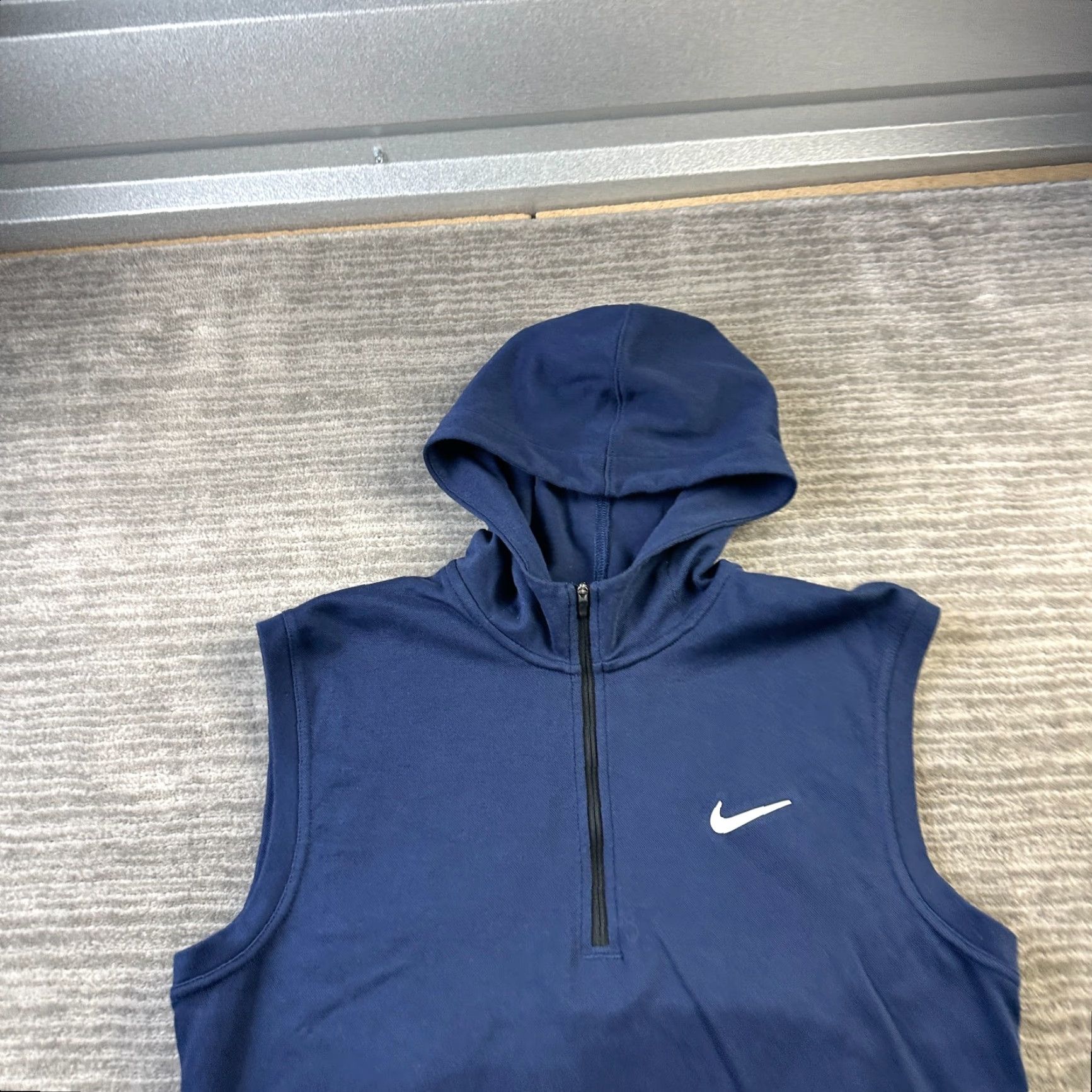 Nike Nike Hoodie Mens M Black Sleeveless Dri-Fit Tour Performance Gym & Training Sportswear Pullover Regular Capable of Vintage? No Size US M / EU 48-50 / 2 - 3 Thumbnail