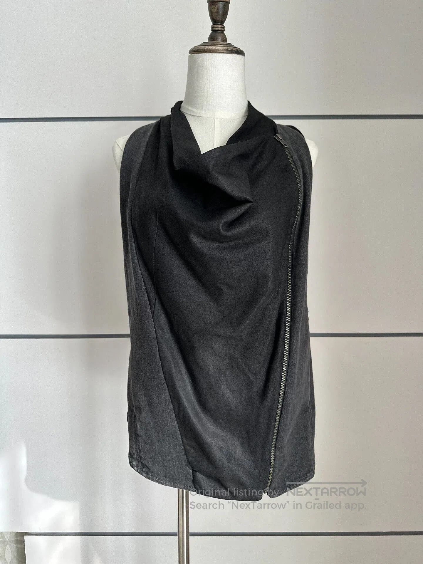 Helmut Lang Helmut Lang Stylish Black Vest. Size M / US 6-8 / IT 42-44 - 3 Thumbnail