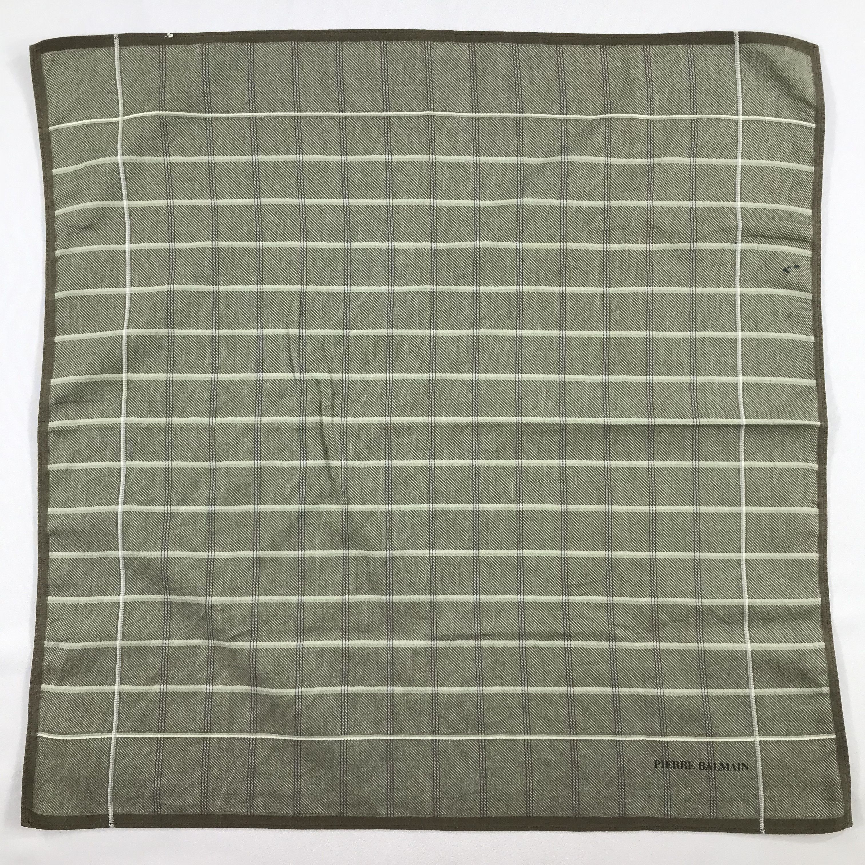 Pierre Balmain × Vintage Pierre Balmain Bandana / Handkerchief / Neckerchief - S2418 Size ONE SIZE - 1 Thumbnail