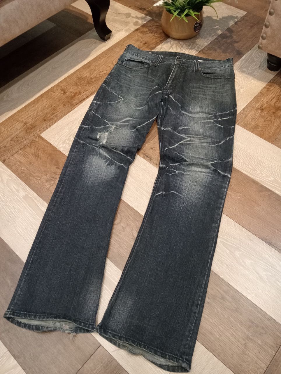 semanticdesign SEMANTIC DESIGN JAPAN FLARED DENIM PANTS Size US 34 / EU 50 - 3 Thumbnail