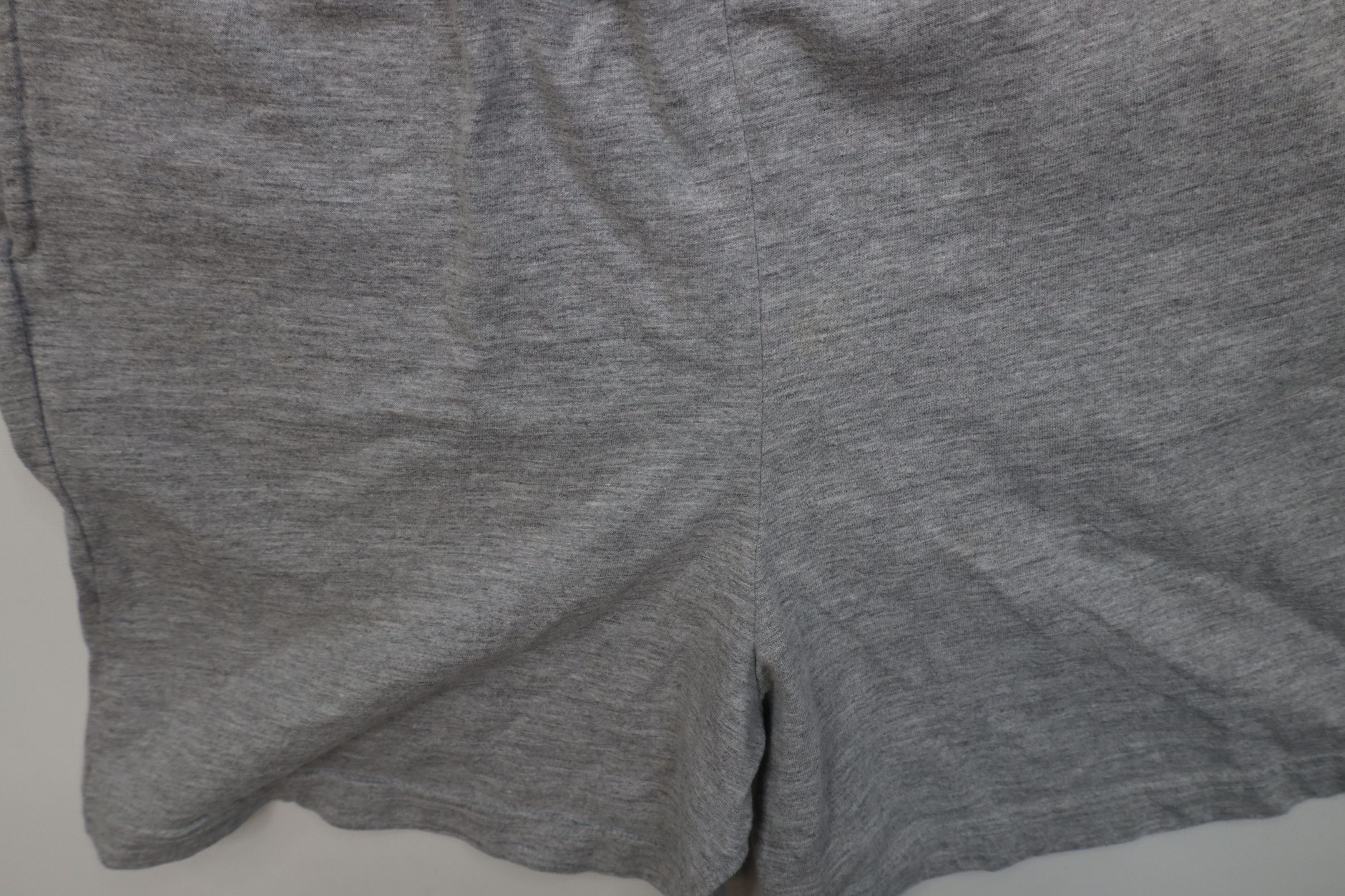 Vintage Vintage 90s Streetwear Blank Above Knee Shorts Heather Gray Size US 36 / EU 52 - 12 Thumbnail