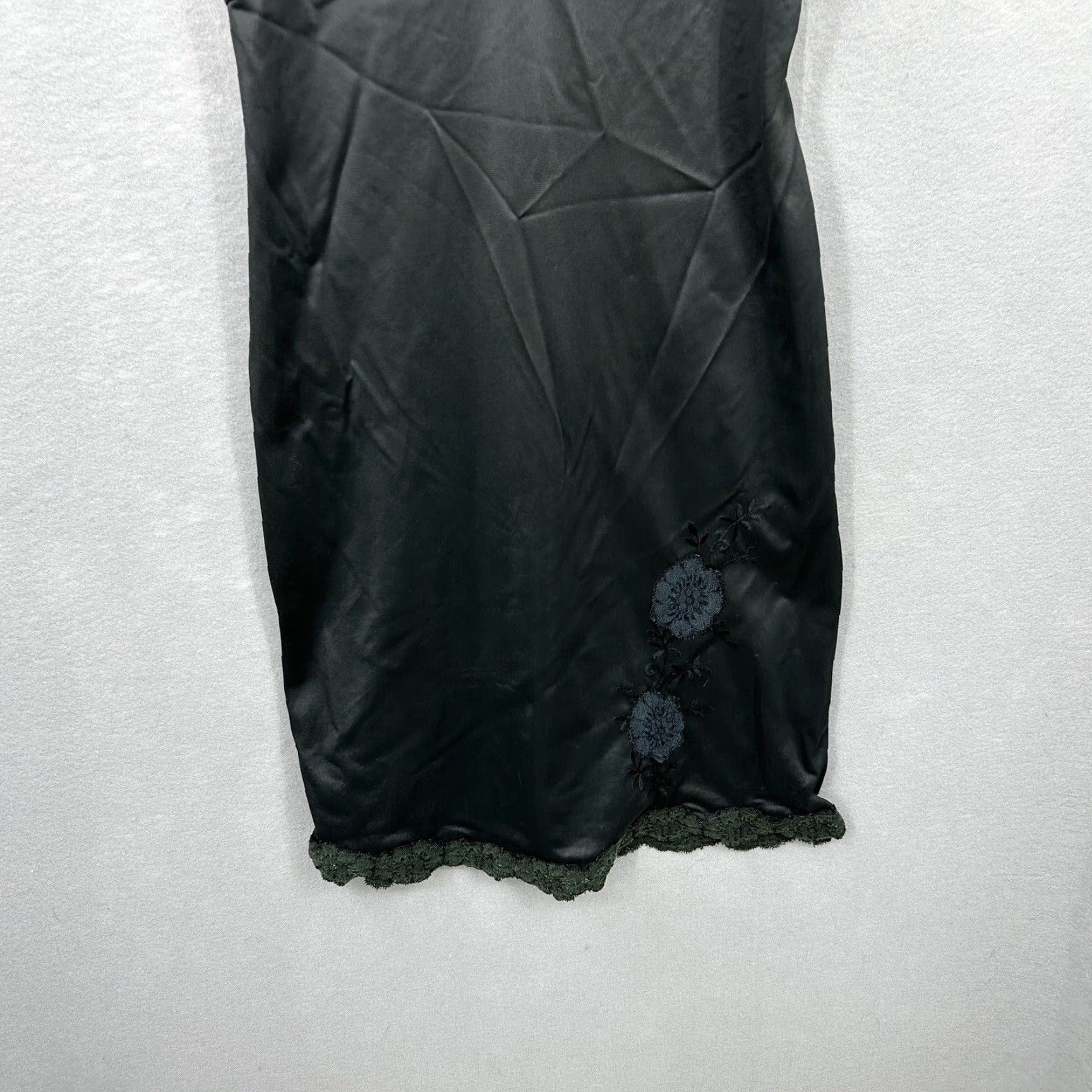 Vintage VINTAGE Vanity Fair 60s Slip Shirt S Nylon Black Bodice Lace Nightgown 1960s Womens Small N/A Size ONE SIZE - 3 Thumbnail