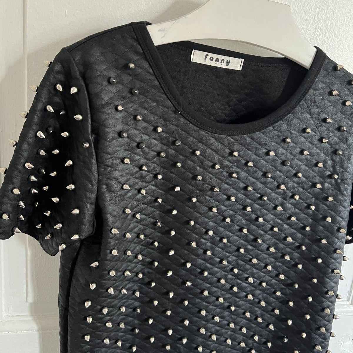 Japanese Brand Y2K Top T-Shirt Spikes Thorns Metal 2010 swag era dope junya Size US S / EU 44-46 / 1 - 3 Thumbnail