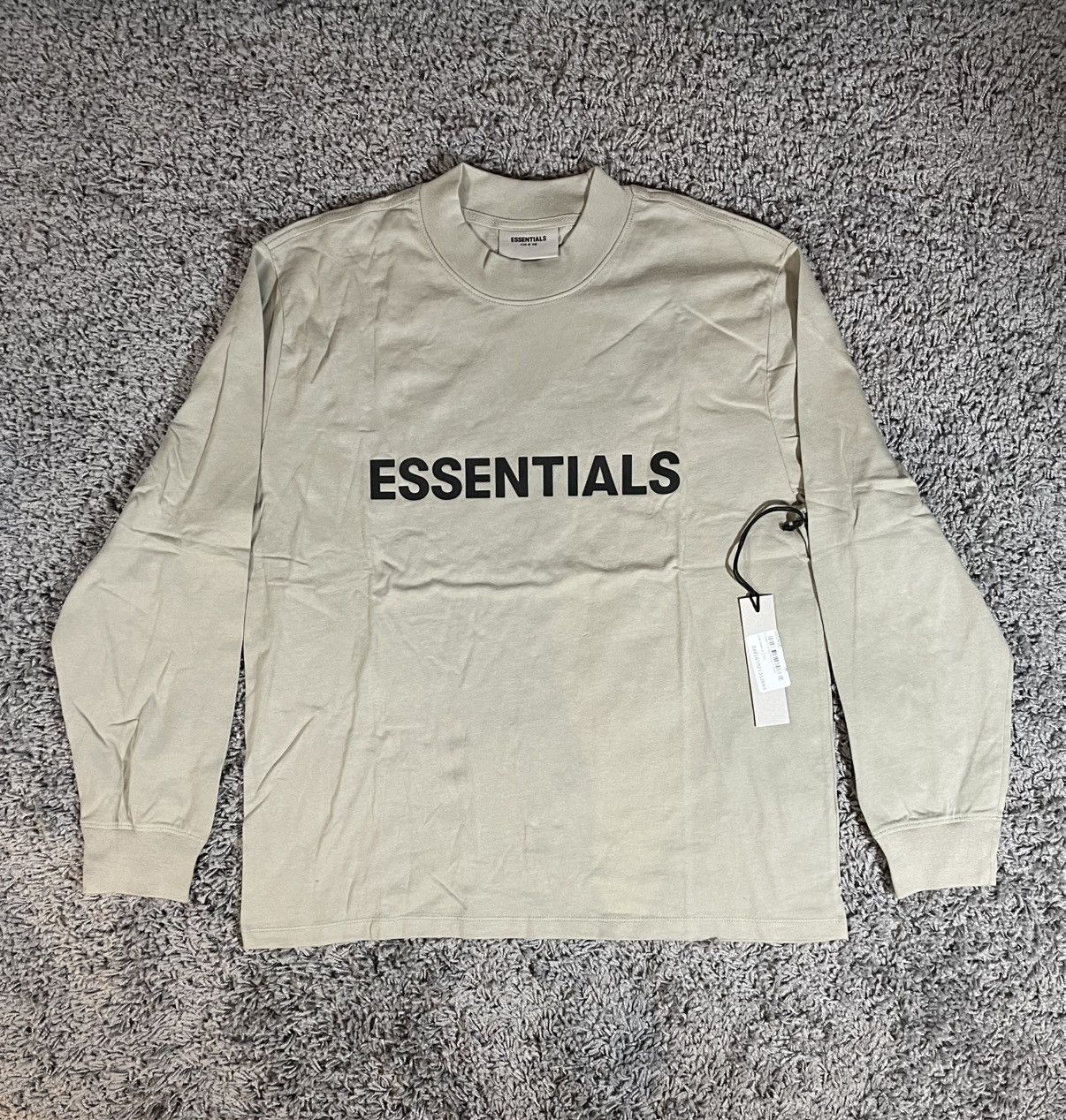 Essentials Fear of God Essentials Boxy L/S T-Shirt Applique Logo Moss Size US M / EU 48-50 / 2 - 1 Thumbnail