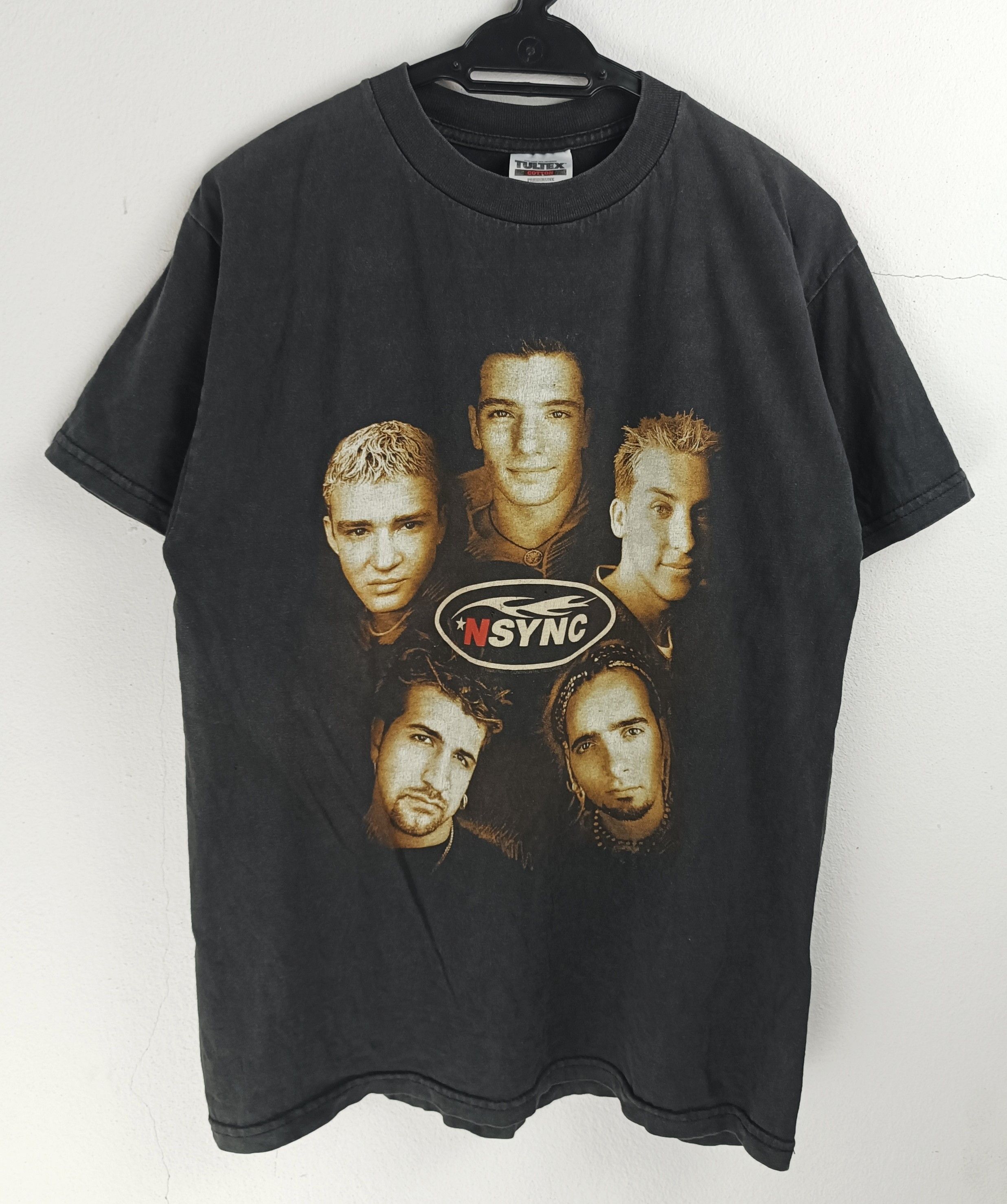 Band Tees VINTAGE '99 NSYNC FADED TEE VERY RARE backstreet otown spice Size US M / EU 48-50 / 2 - 3 Thumbnail