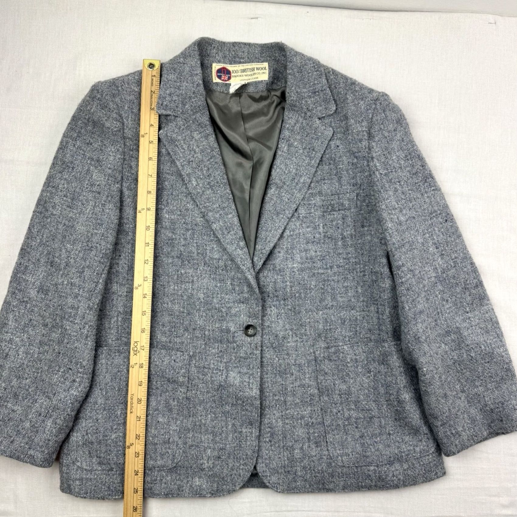 Brooks VINTAGE Brooks Woolen Co Blazer Womens 100% Wool Tweed Lined Sz 16 Gray Long Sleeve Buttoned Casual Business Workwear Preppy, American, 90s Womens Size XXL / US 16-18 / IT 52-54 - 5 Thumbnail