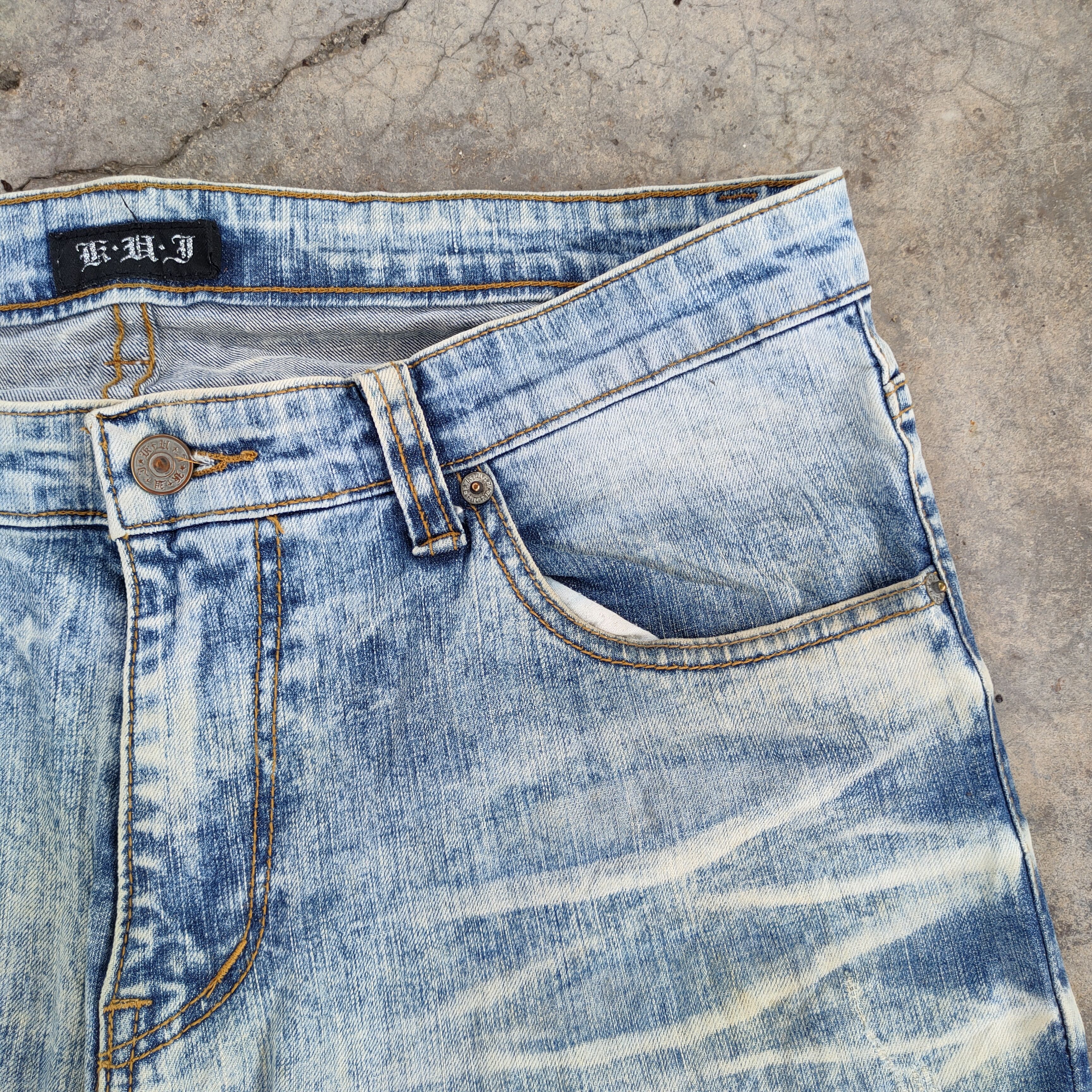 Japanese Brand × Vintage W33 VINTAGE JAPANESE FADED DISTRESSED JEANS PANTS Size US 33 - 8 Thumbnail
