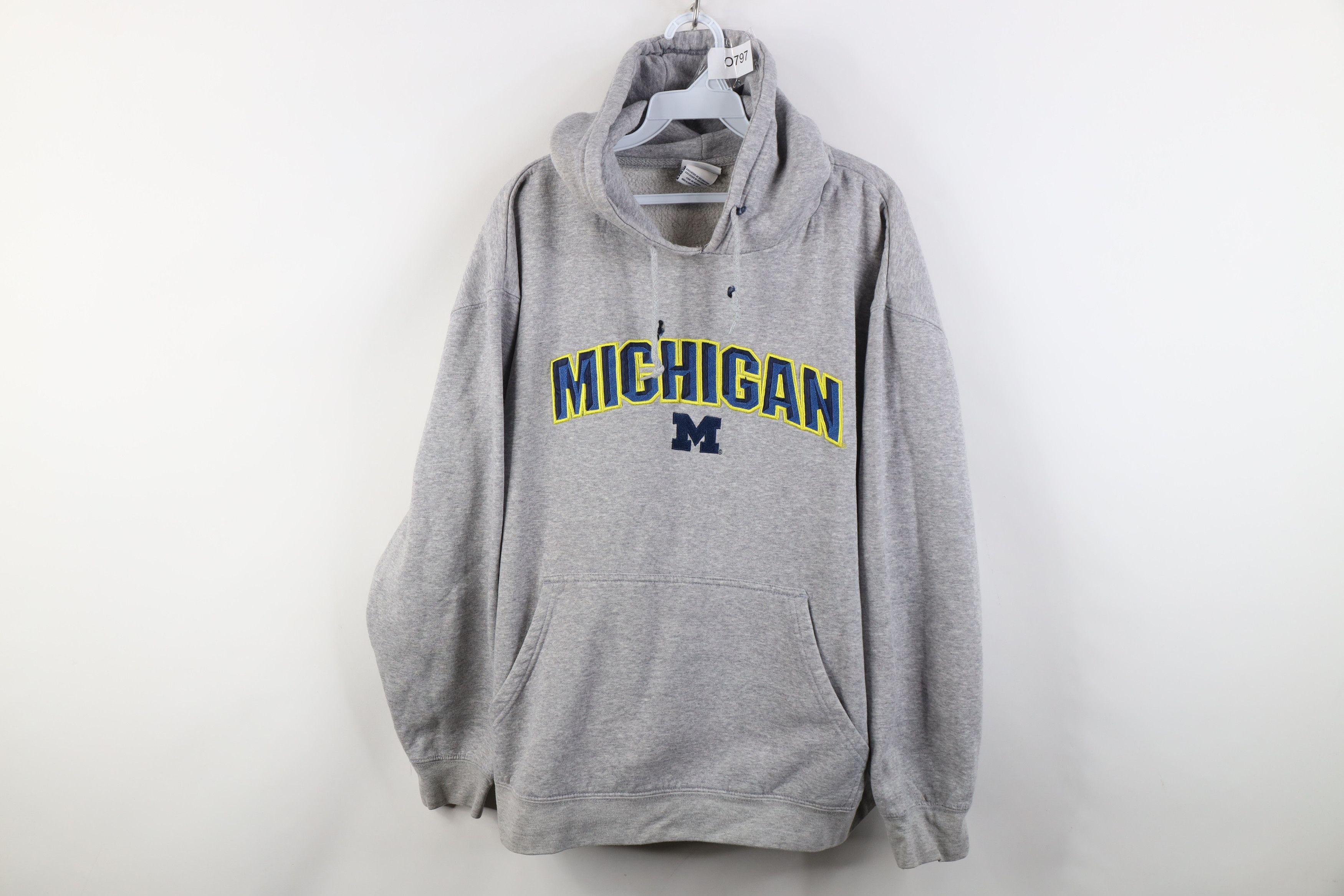 Vintage Vintage Spell Out University of Michigan Hoodie Sweatshirt Size XL / US 12-14 / IT 48-50 - 1 Thumbnail