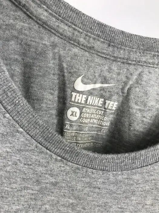 Nike Nike T-shirt embroidered logo vintage size XLarge Size US XL / EU 56 / 4 - 3 Thumbnail