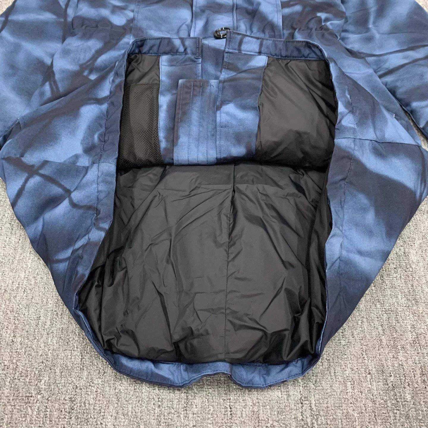 Canada Goose Canada Goose Blue Camo Down Jacket L 95 New LX1456 Size L / US 10 / IT 46 - 8 Thumbnail