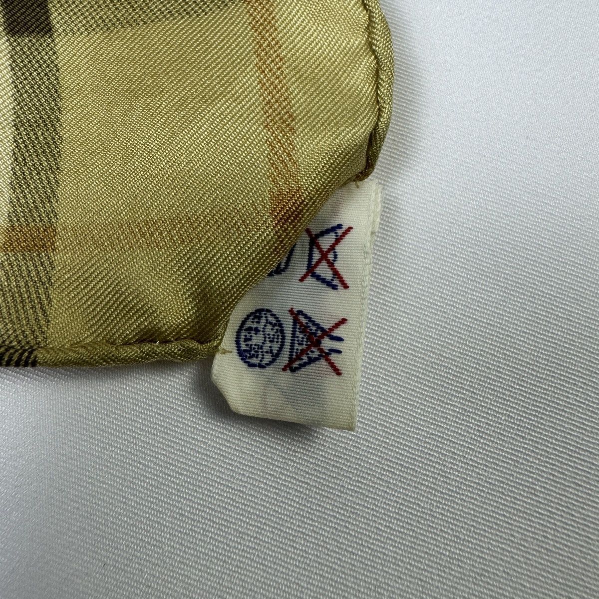 Burberry Vintage Burberry Silk Scarf Size ONE SIZE - 8 Thumbnail