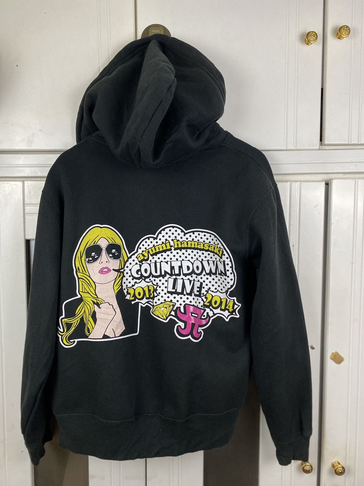 image of Vintage Hoodie Ayumi Hamasaki in Black, Men's (Size Medium)