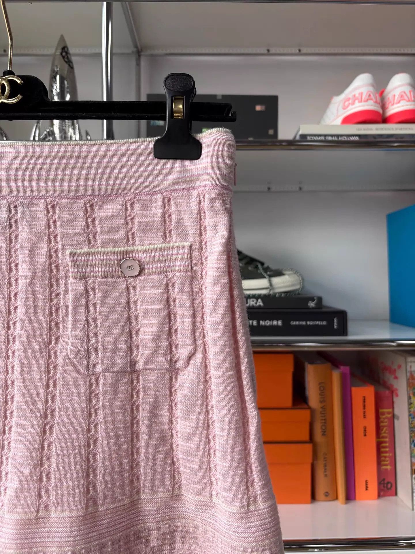 Chanel Chanel 25B Pink Knit & Faux Fur Hem Skirt 36 Size 26" / US 2 / IT 38 - 2 Thumbnail
