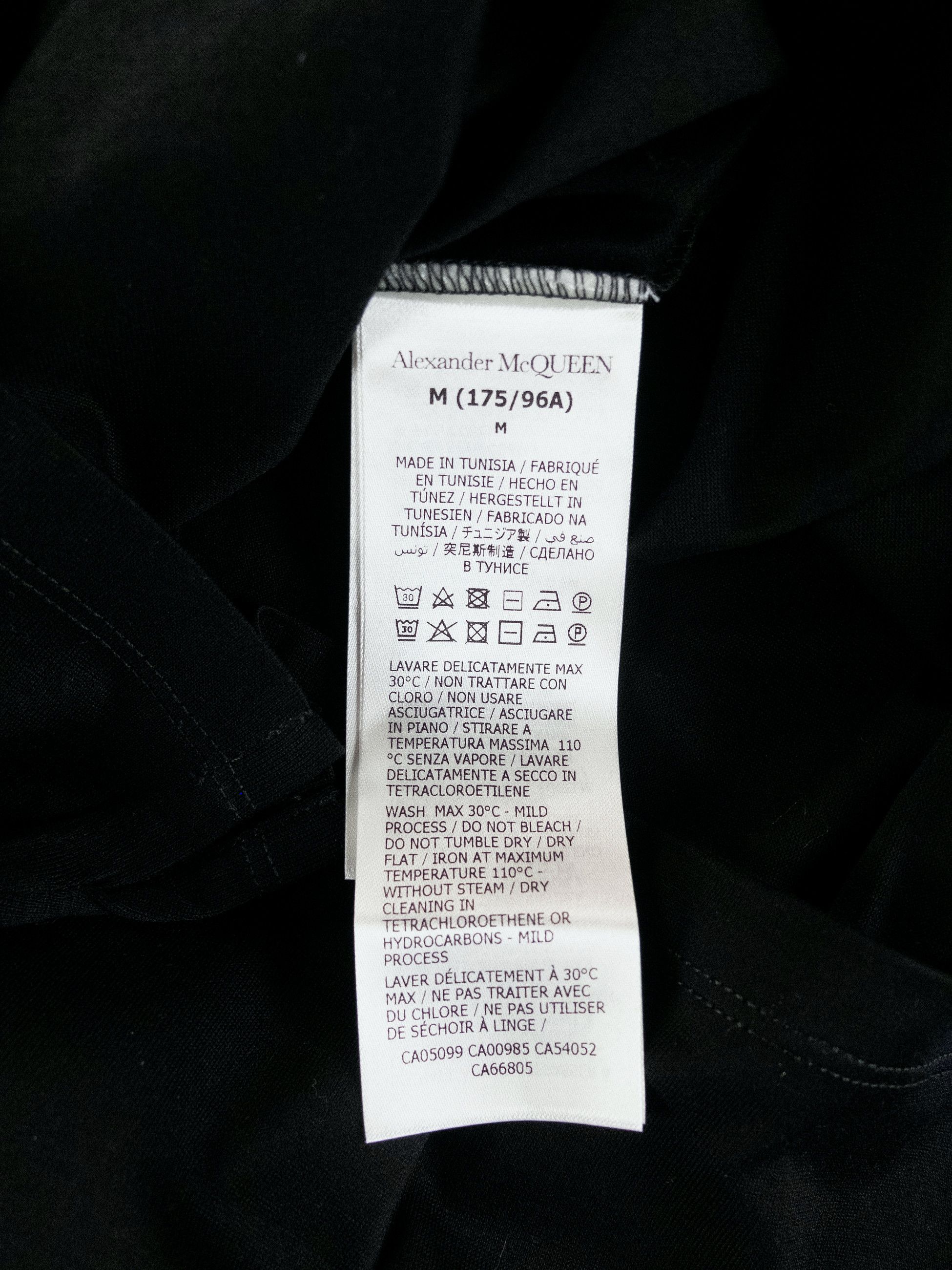 Alexander McQueen ALEXANDER MCQUEEN Seal black logo embroidered polo shirt q Size US M / EU 48-50 / 2 - 9 Thumbnail