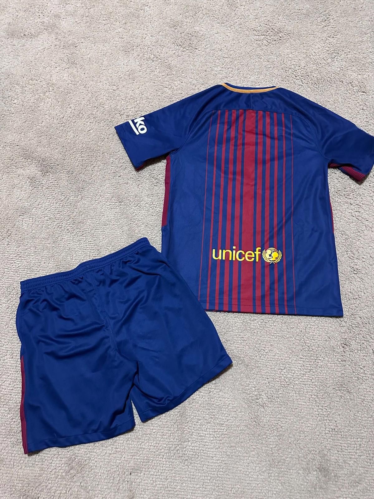 Nike BARCELONA 2017 2018 HOME SHIRT FOOTBALL SOCCER JERSEY NIKE M Size US M / EU 48-50 / 2 - 8 Thumbnail