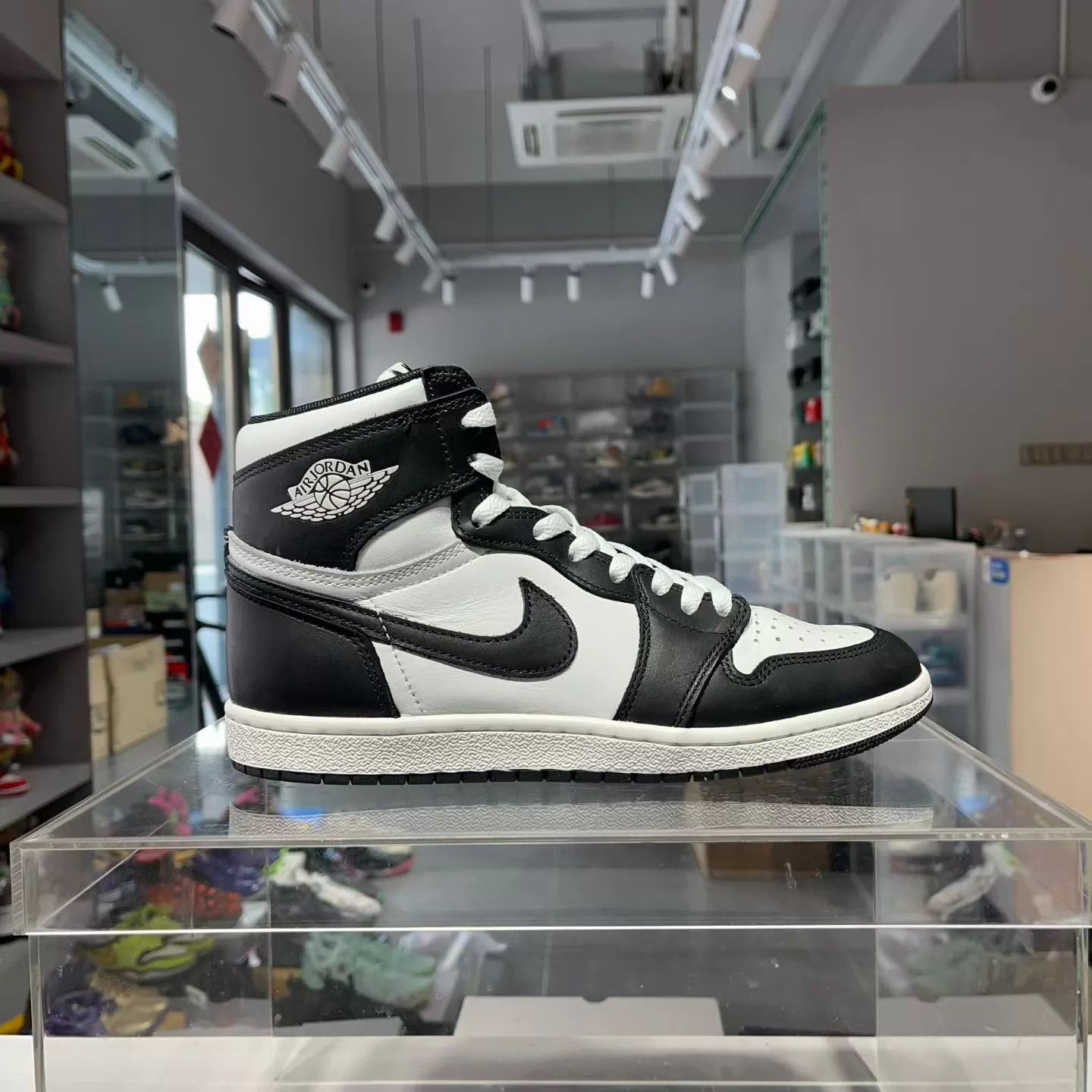 Nike Air Jordan 1 85 Panda 42 Size US 9 / EU 42 - 3 Thumbnail