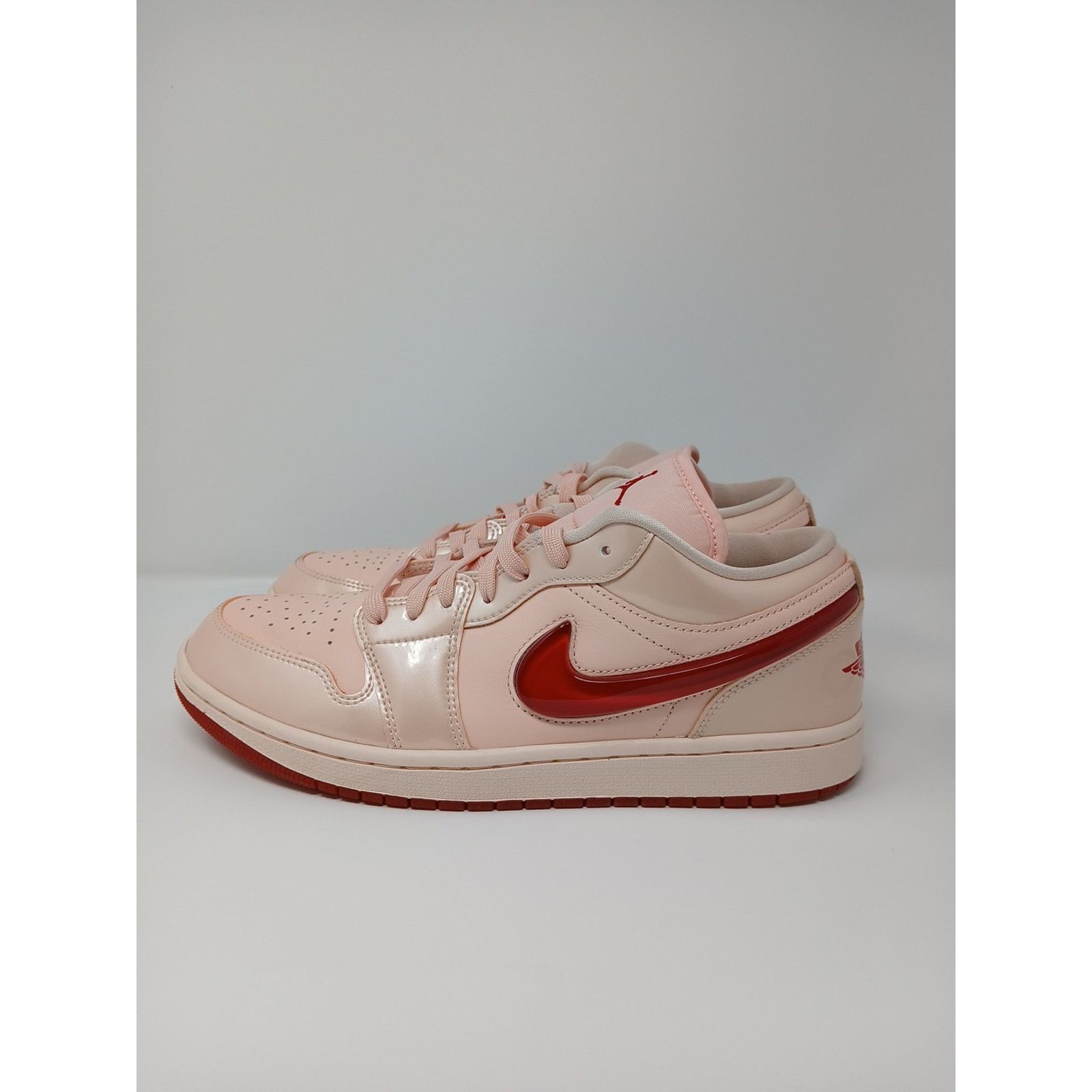 Jordan Brand Nike Air Jordan 1 SE Low Patent Valentine's Day Women Sz11.5 Size US 11.5 / IT 41.5 - 2 Thumbnail