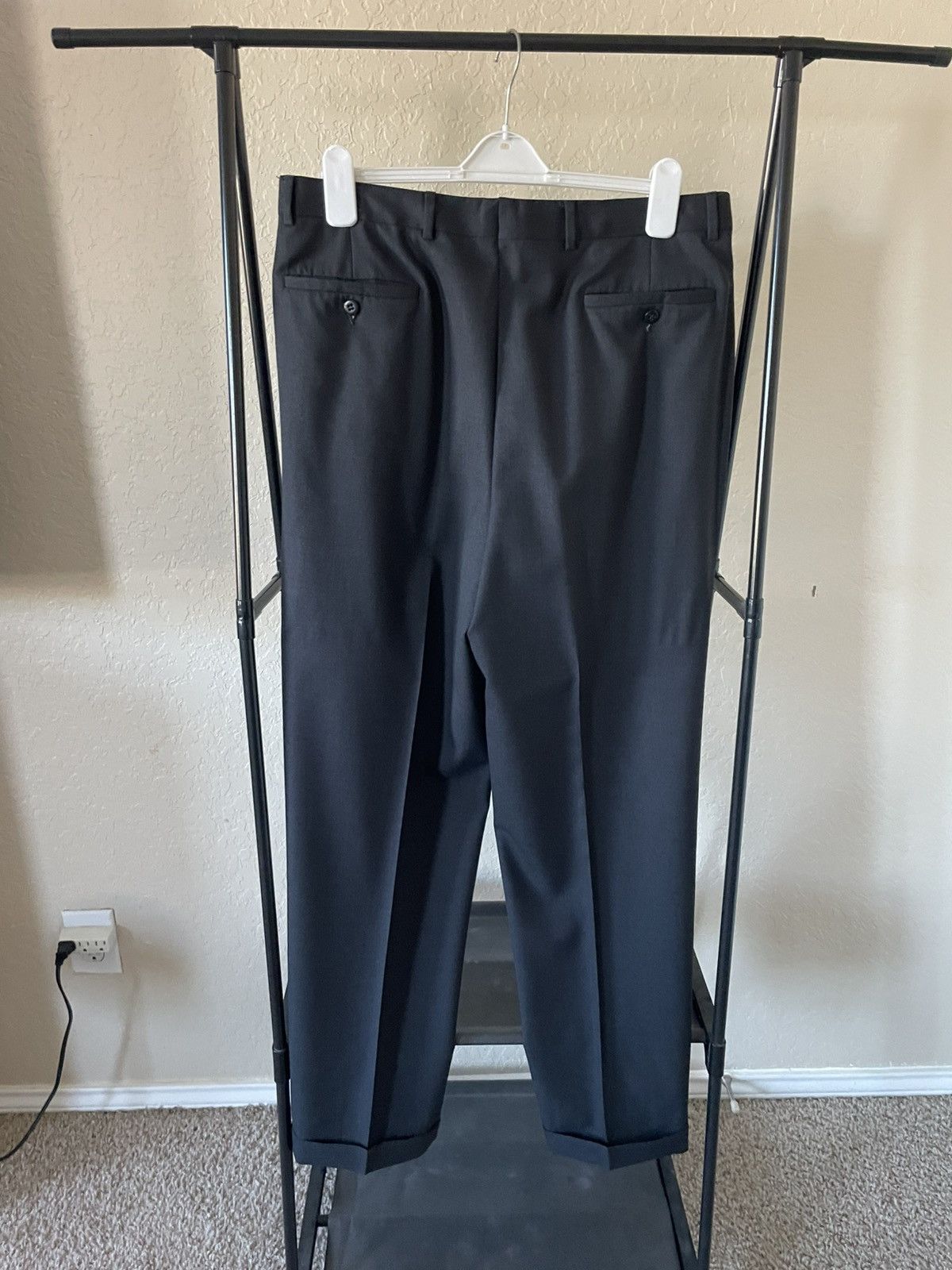 Jesse Model Wool pleated trousers